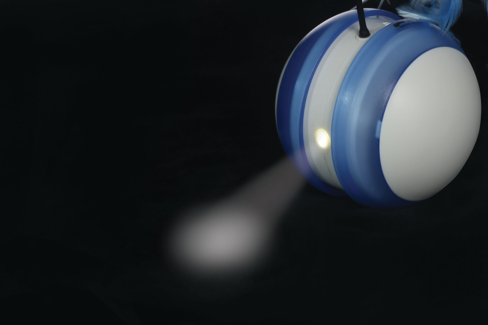 Moving Ball with LED WPE2009