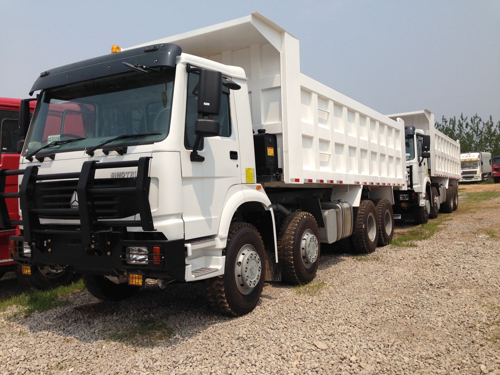 8x4 tipper