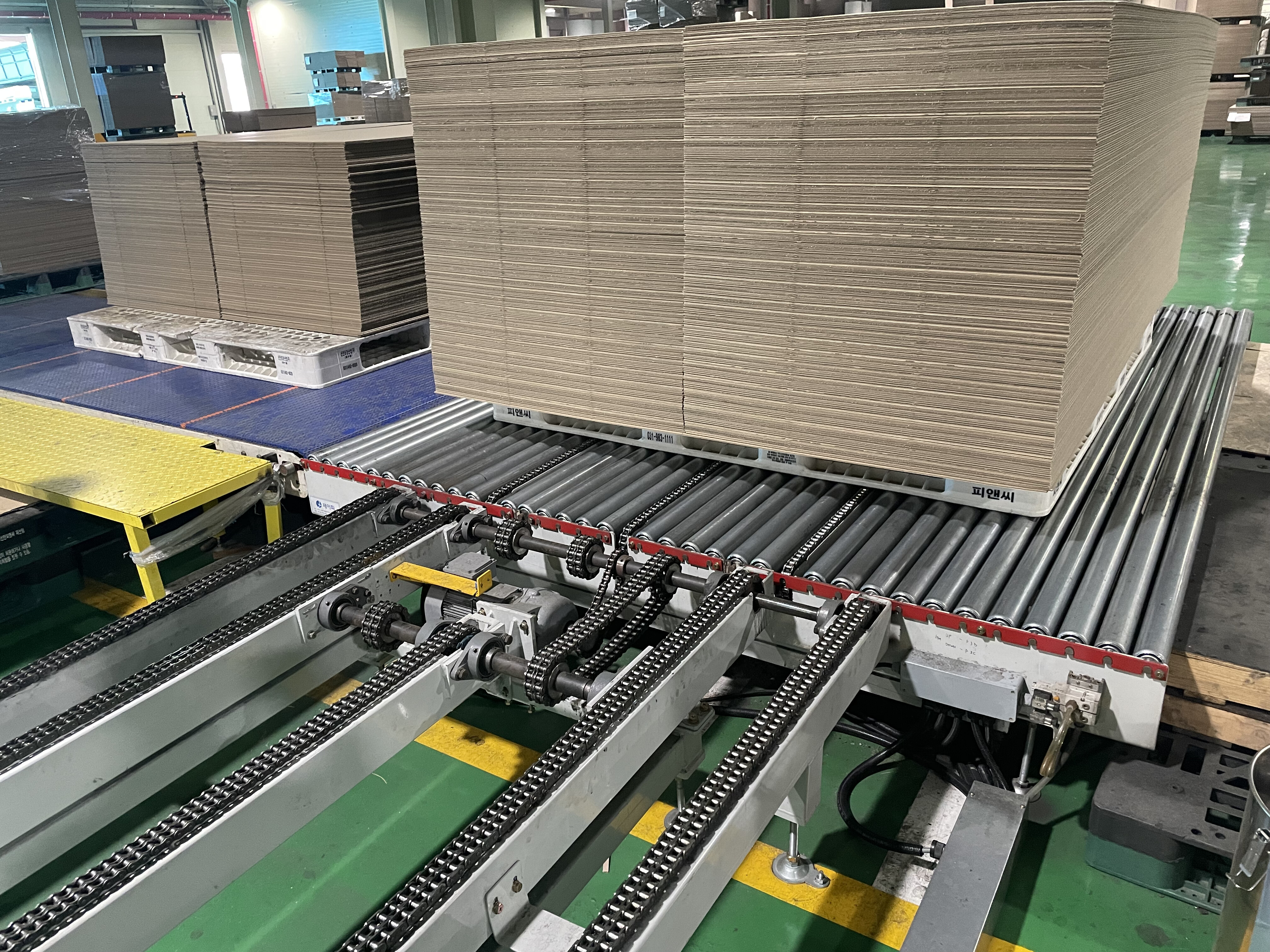 Pallet Handling System