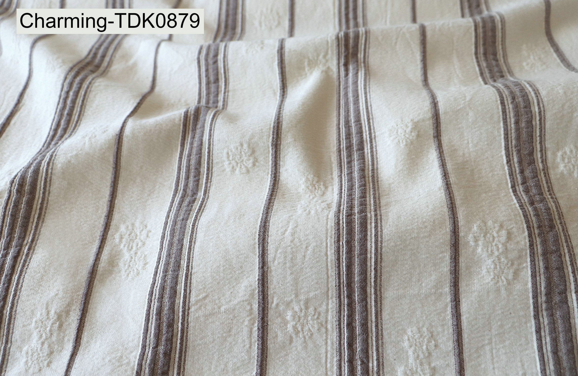 TDK0879