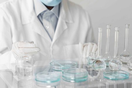 Pruebas multiplex de virus respiratorios: una prueba rápida, cuatro objetivos