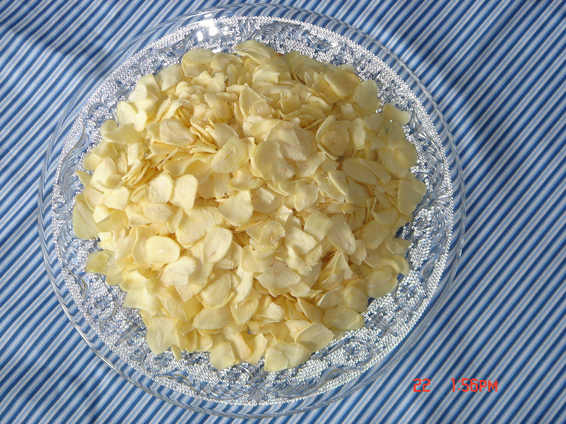 Dried Garlic Flakes