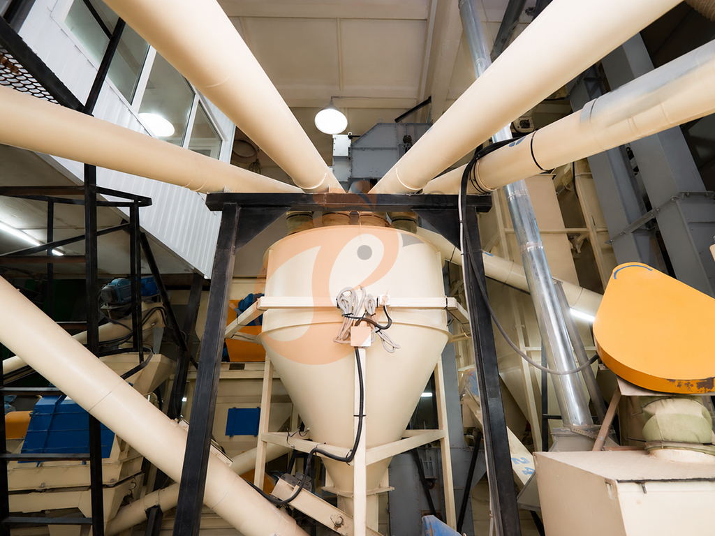 5 Critical Factors When Buying Feed Mixers For Chicken Farms 5 Critical Factors When Buying Feed Mixers For Chicken Farms