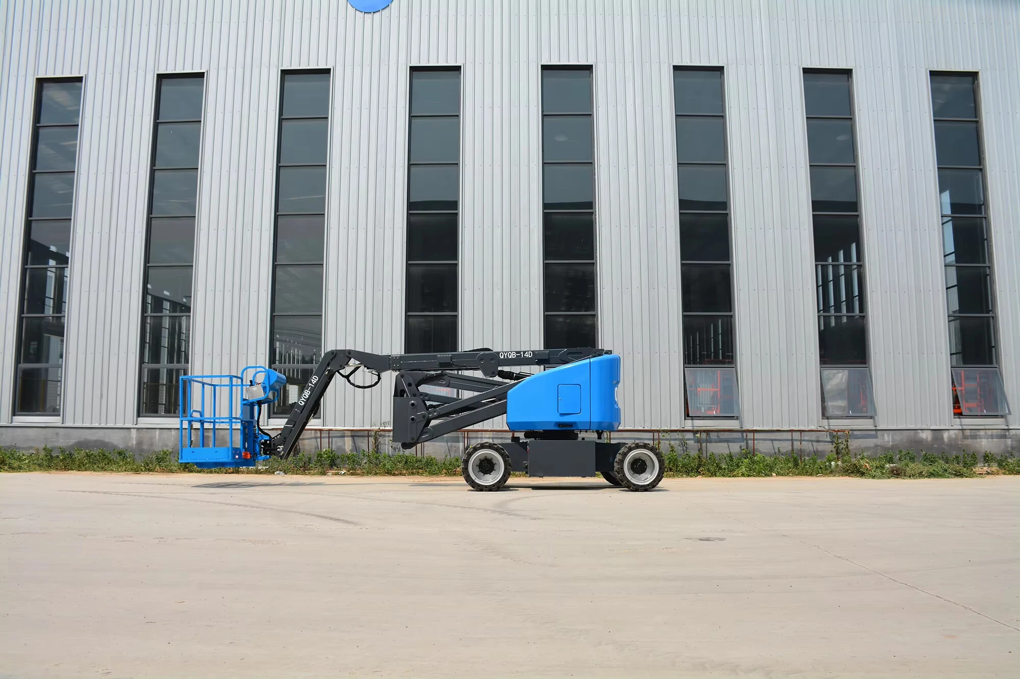 21.8M Work Articulating Boom Lift , QYQB-20C