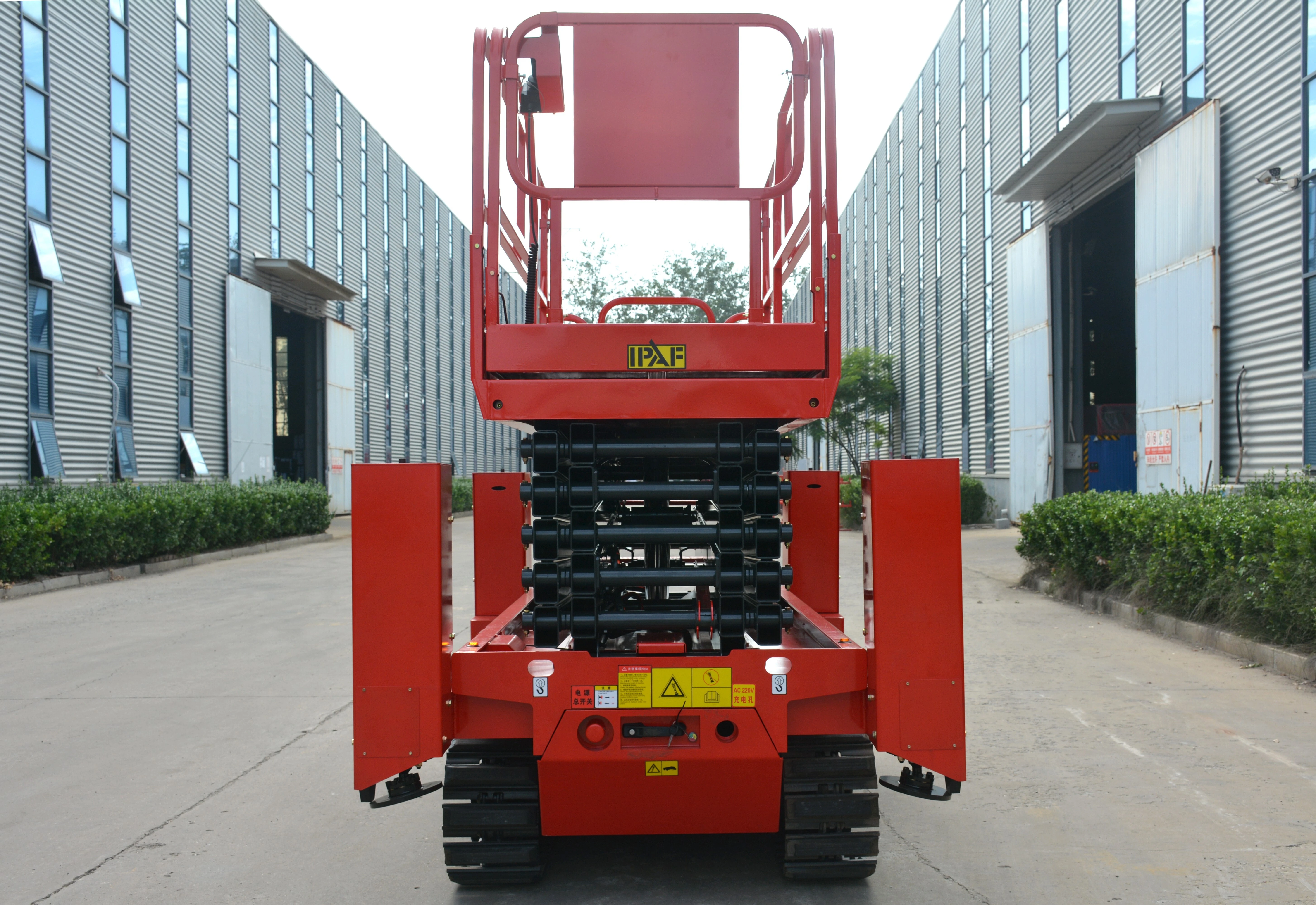 16M Work Crawler Scissor Lift , QY1416LDS