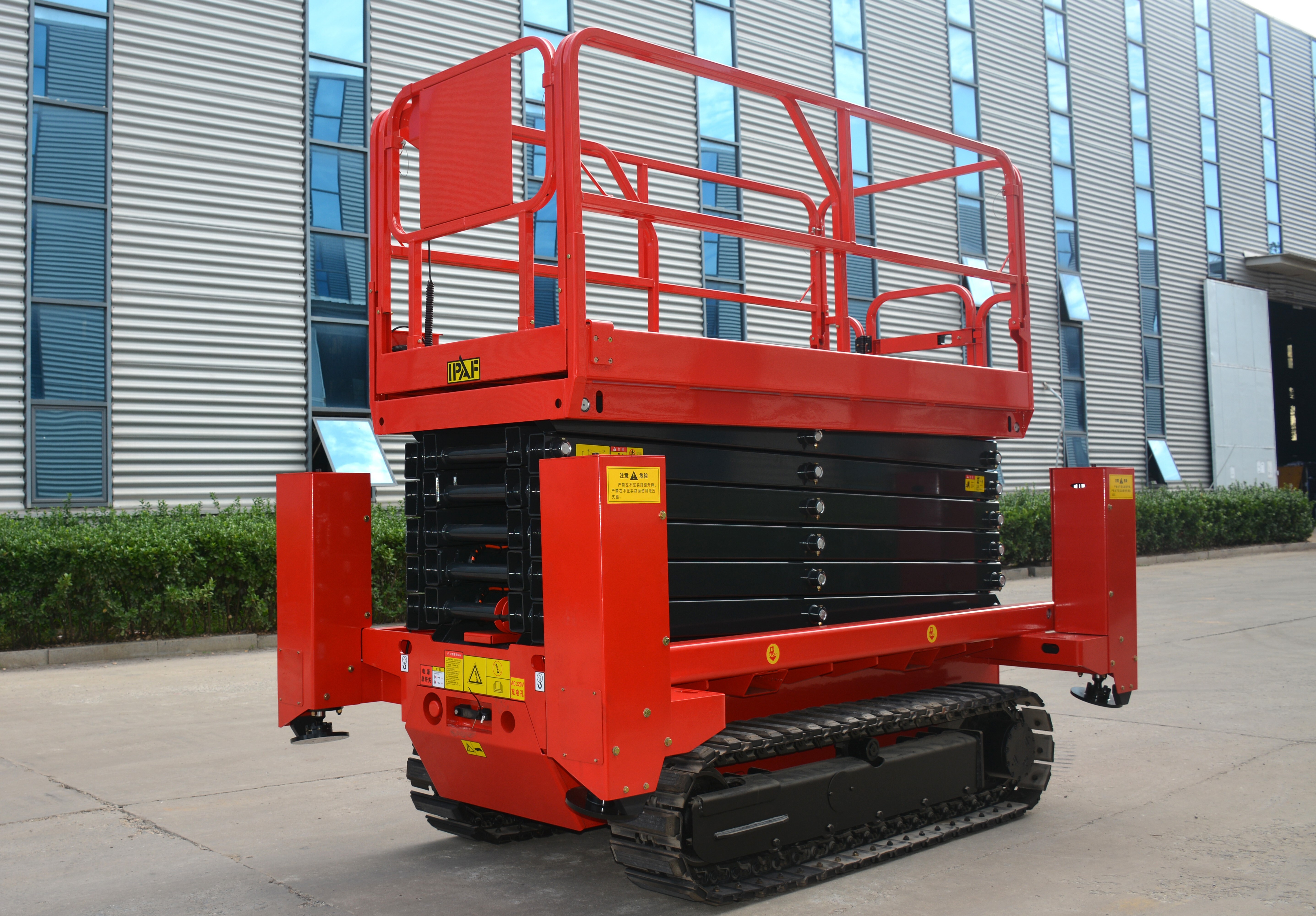 16M Work Crawler Scissor Lift , QY1416LDS