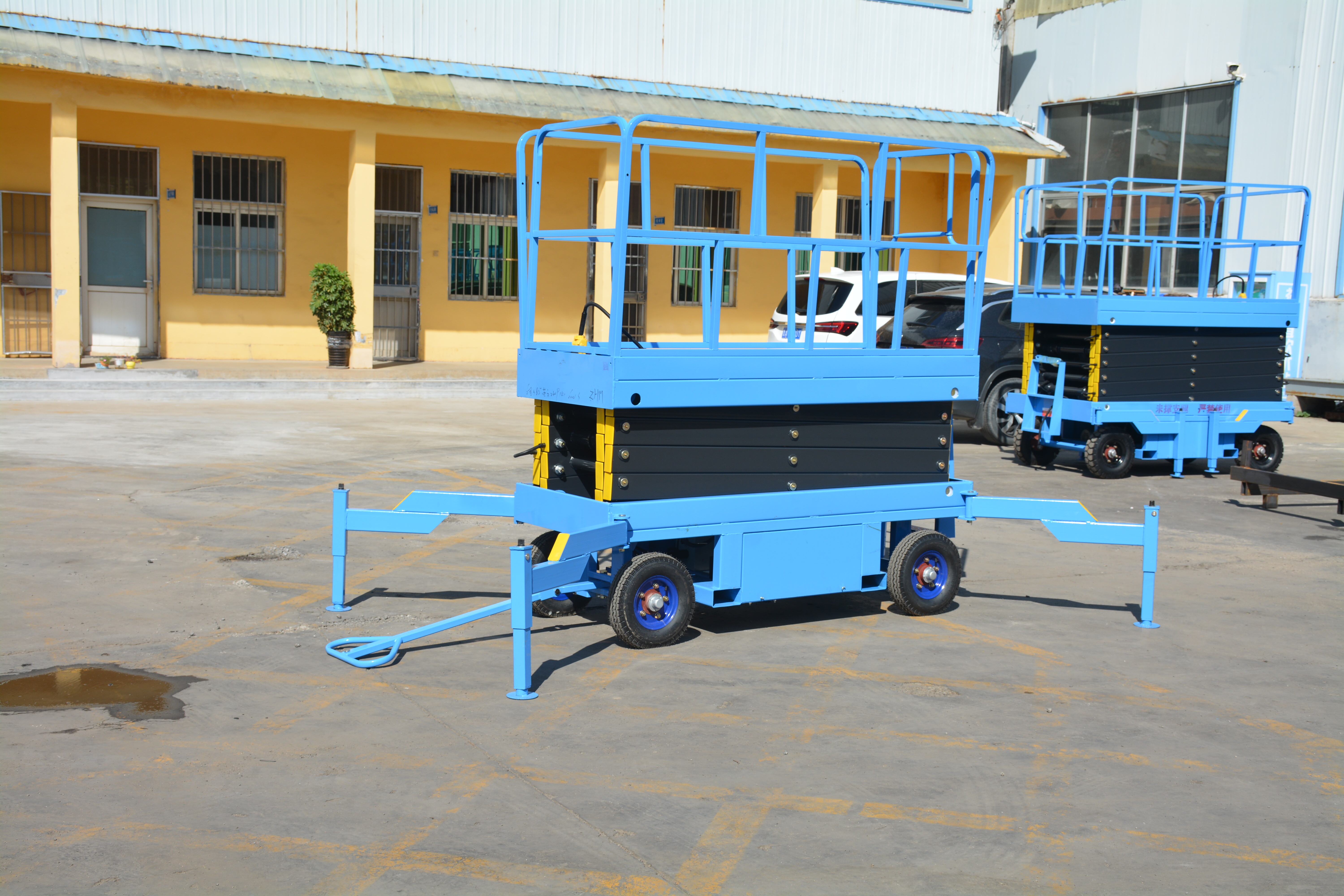 6M Work Mobile Scissor Lift , Manual QYCY1.0-4