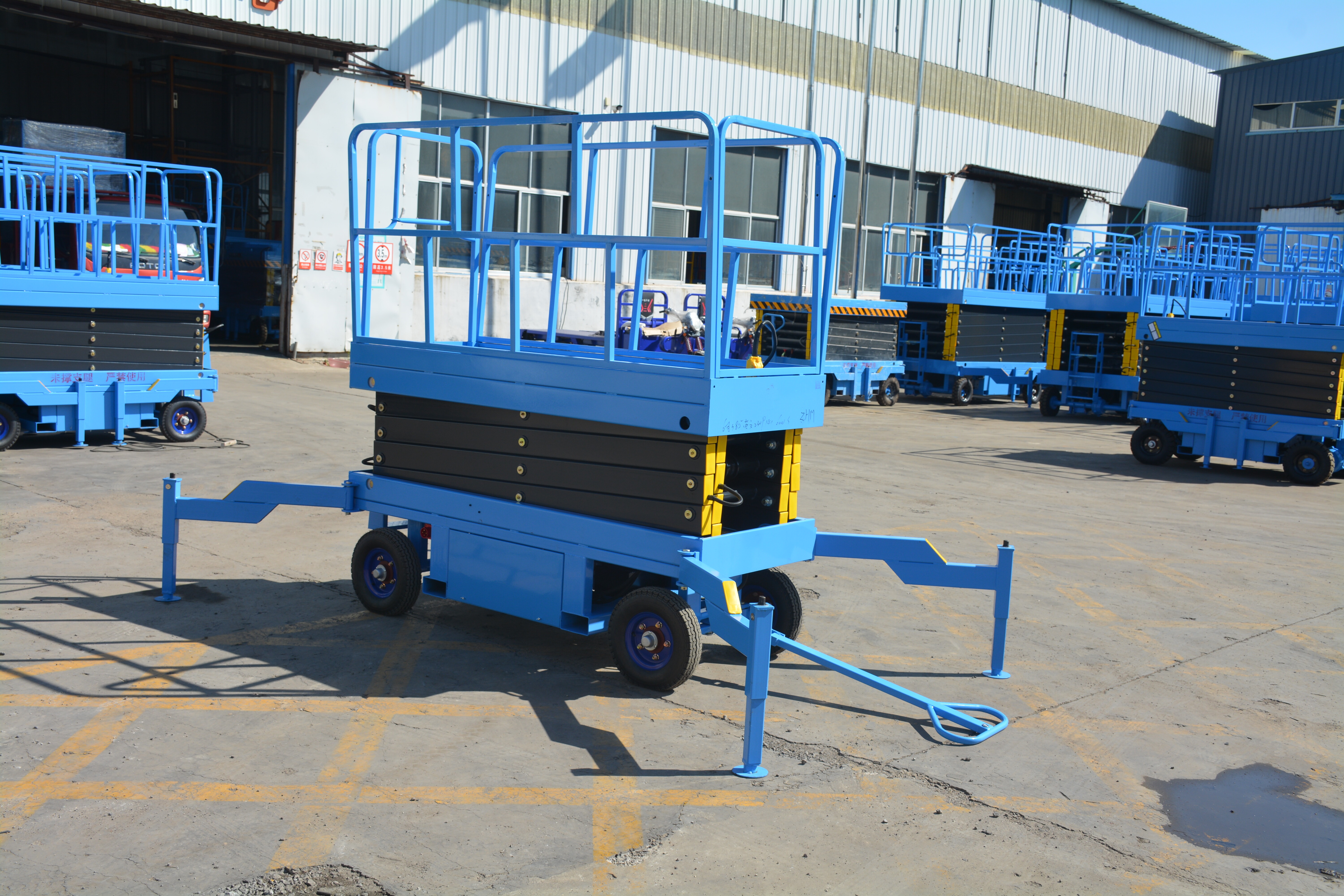 6M Work Mobile Scissor Lift , Manual QYCY1.0-4