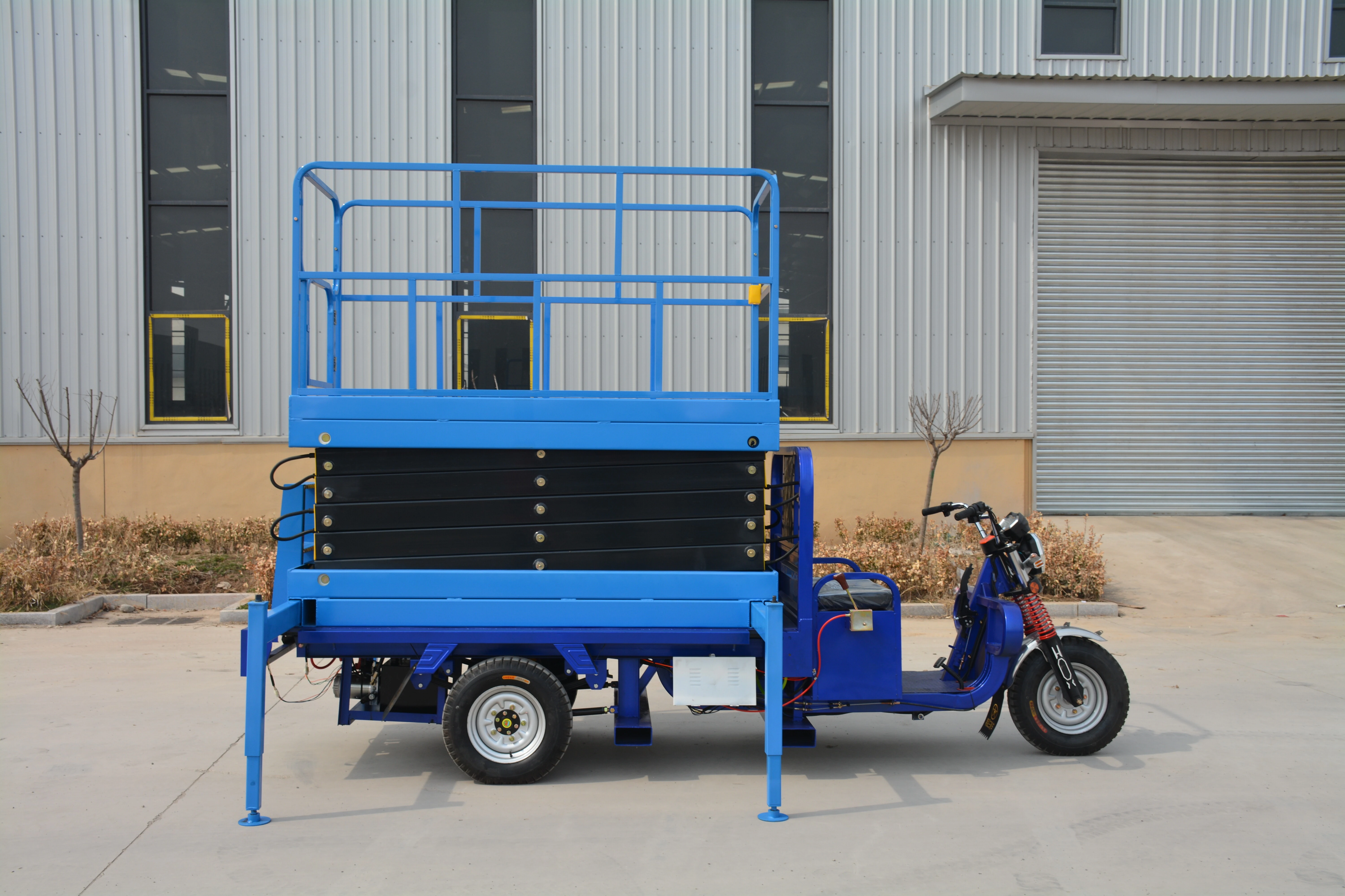 10M Work Vehicle Mounted Scissor Lift , QYCZ0.5-8