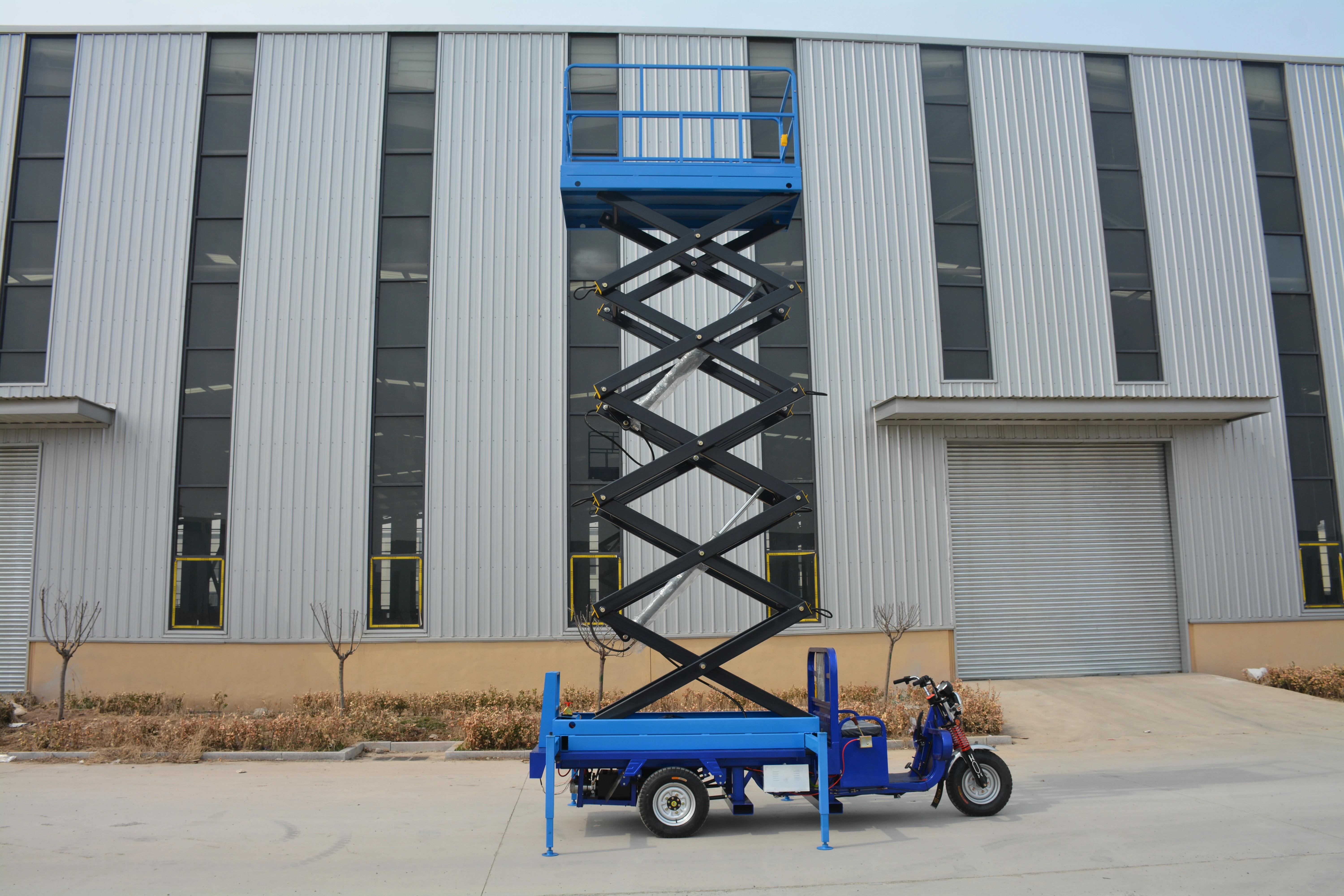10M Work Vehicle Mounted Scissor Lift , QYCZ0.5-8