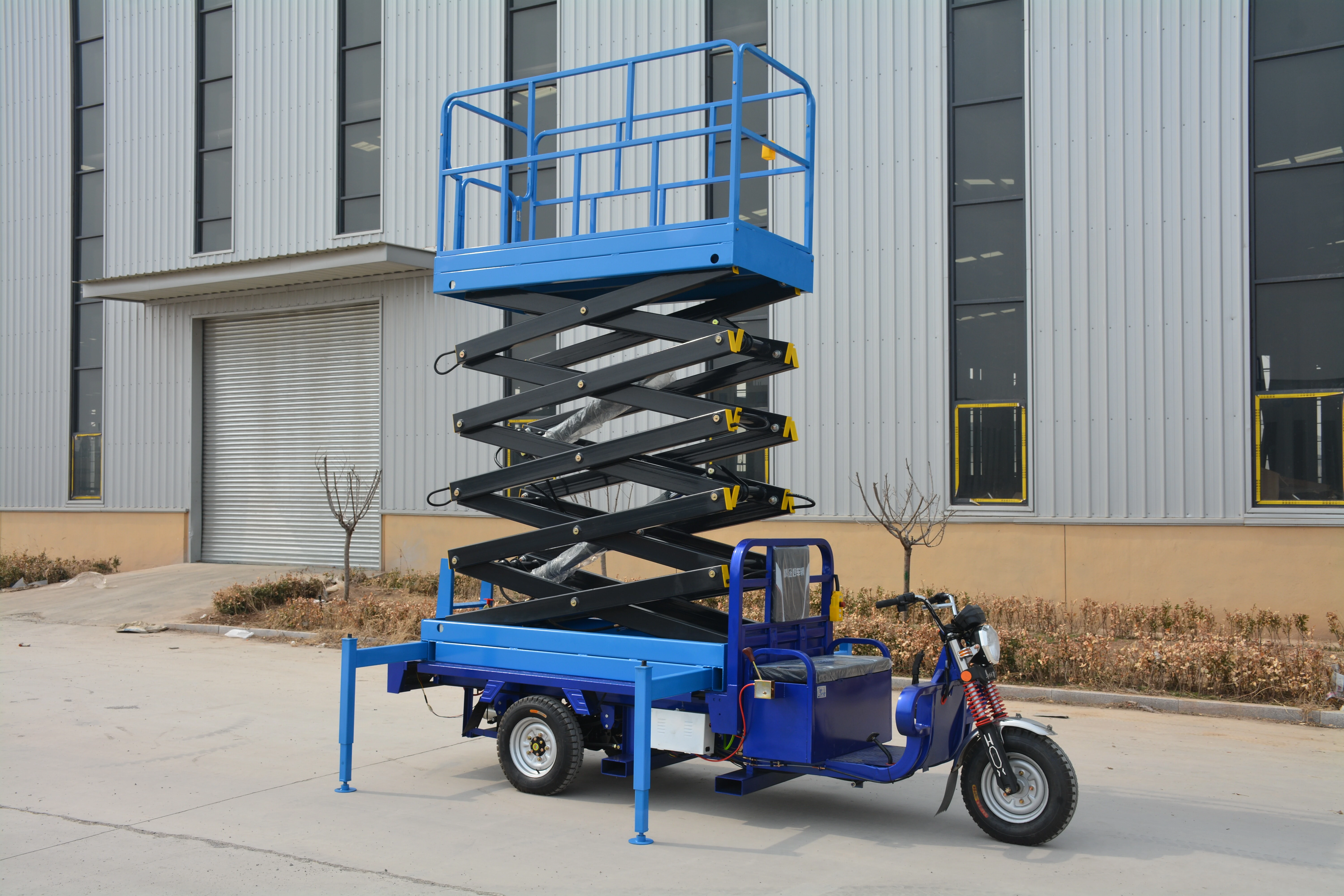 10M Work Vehicle Mounted Scissor Lift , QYCZ0.5-8