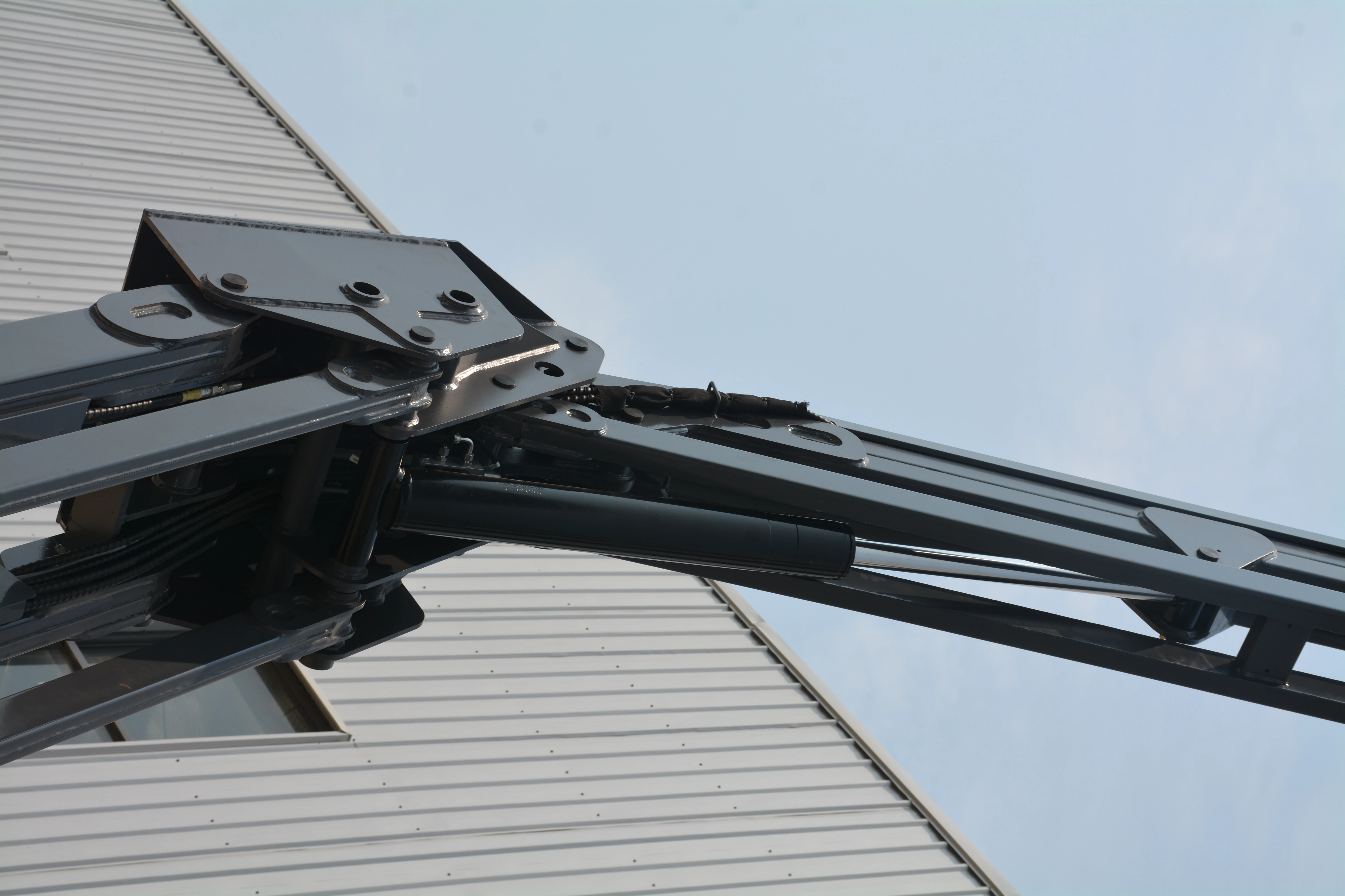 15.8M Work Articulating Boom Lift , QYQB-14DQ