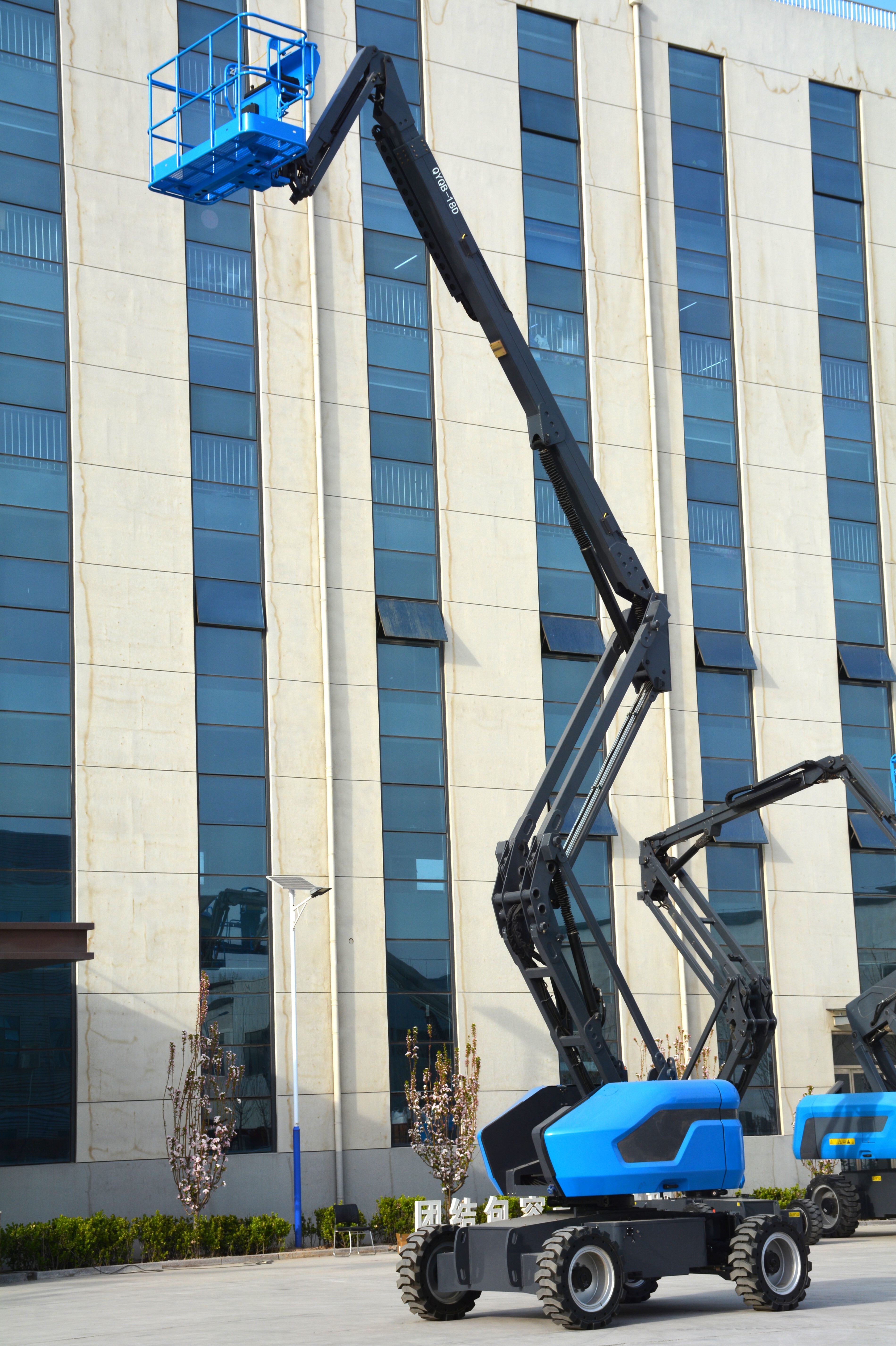 19.7M Work Articulating Boom Lift , QYQB-18D