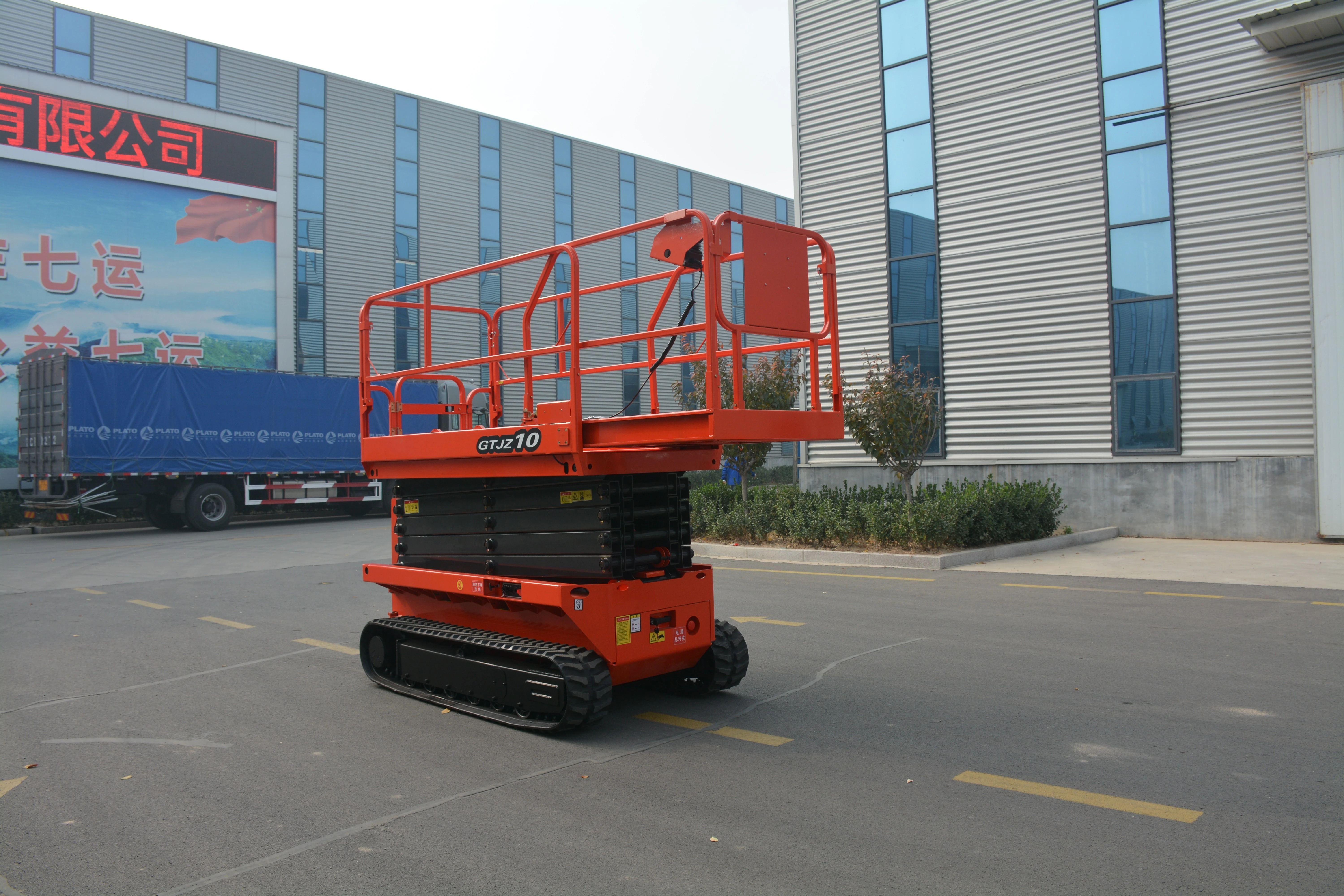 12M Work Crawler Scissor Lift , QY1013LD