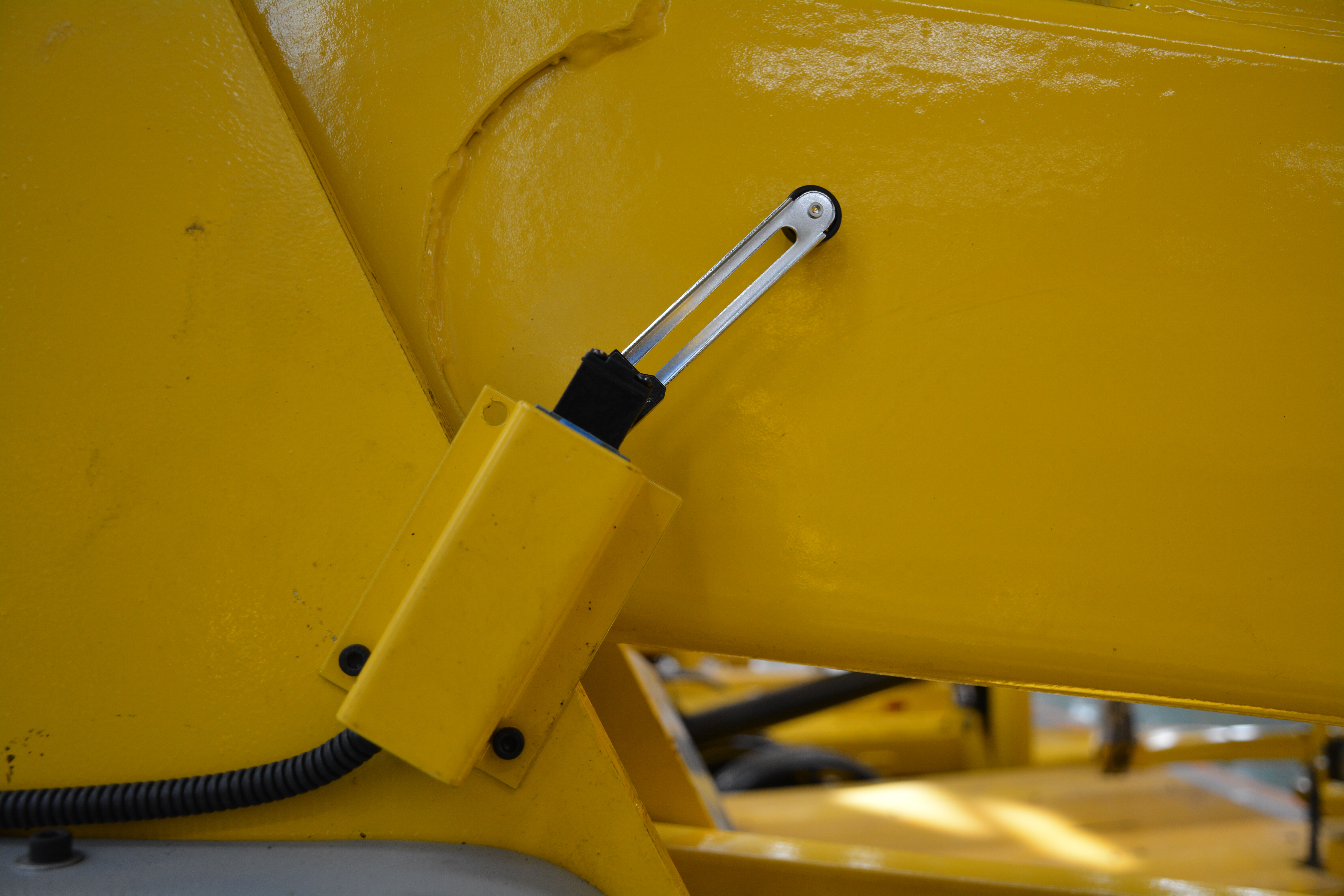 10M Work Towable Boom Lift , QYTGZ08