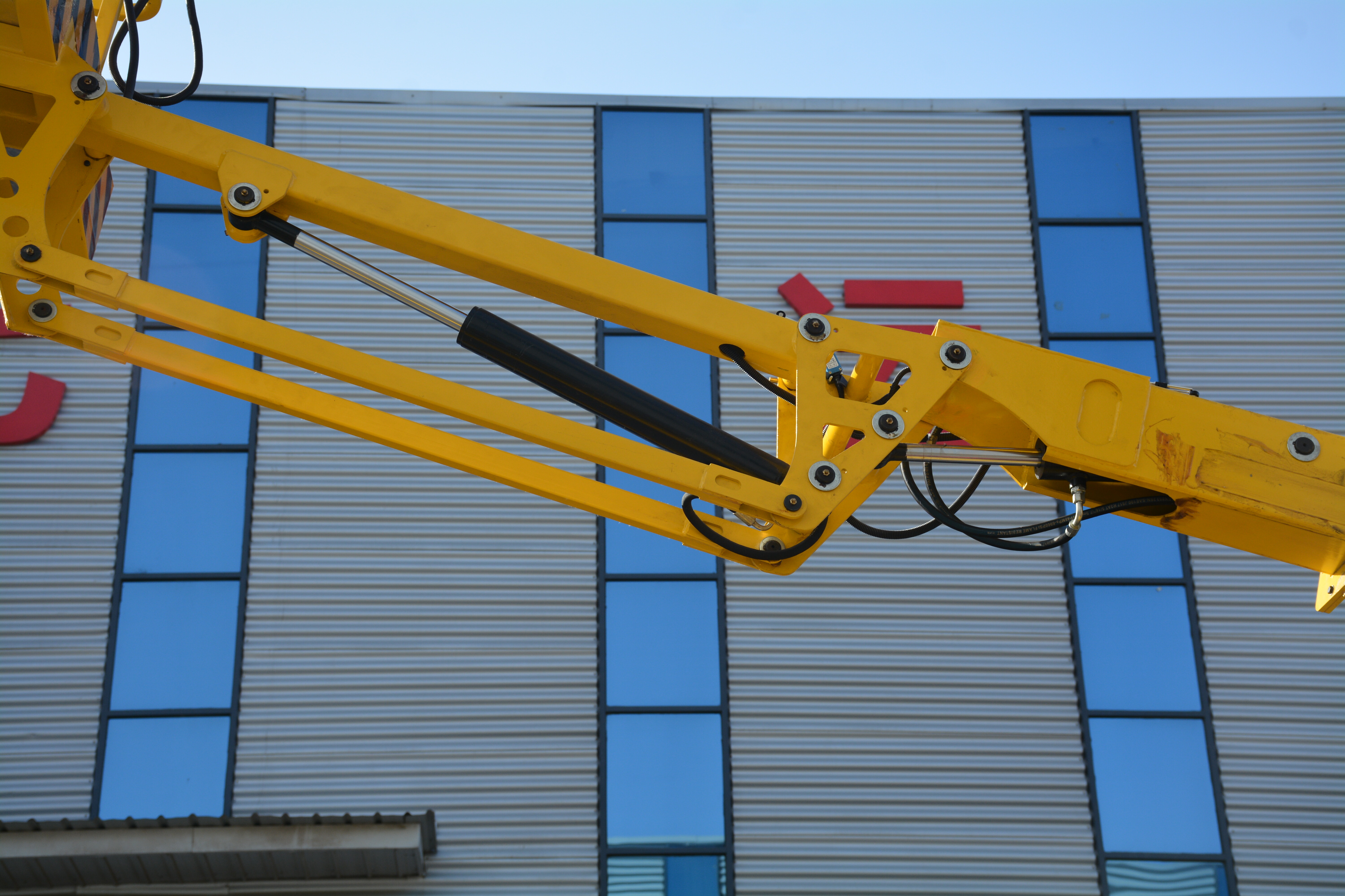 12M Work Towable Boom Lift , QYTGZ10