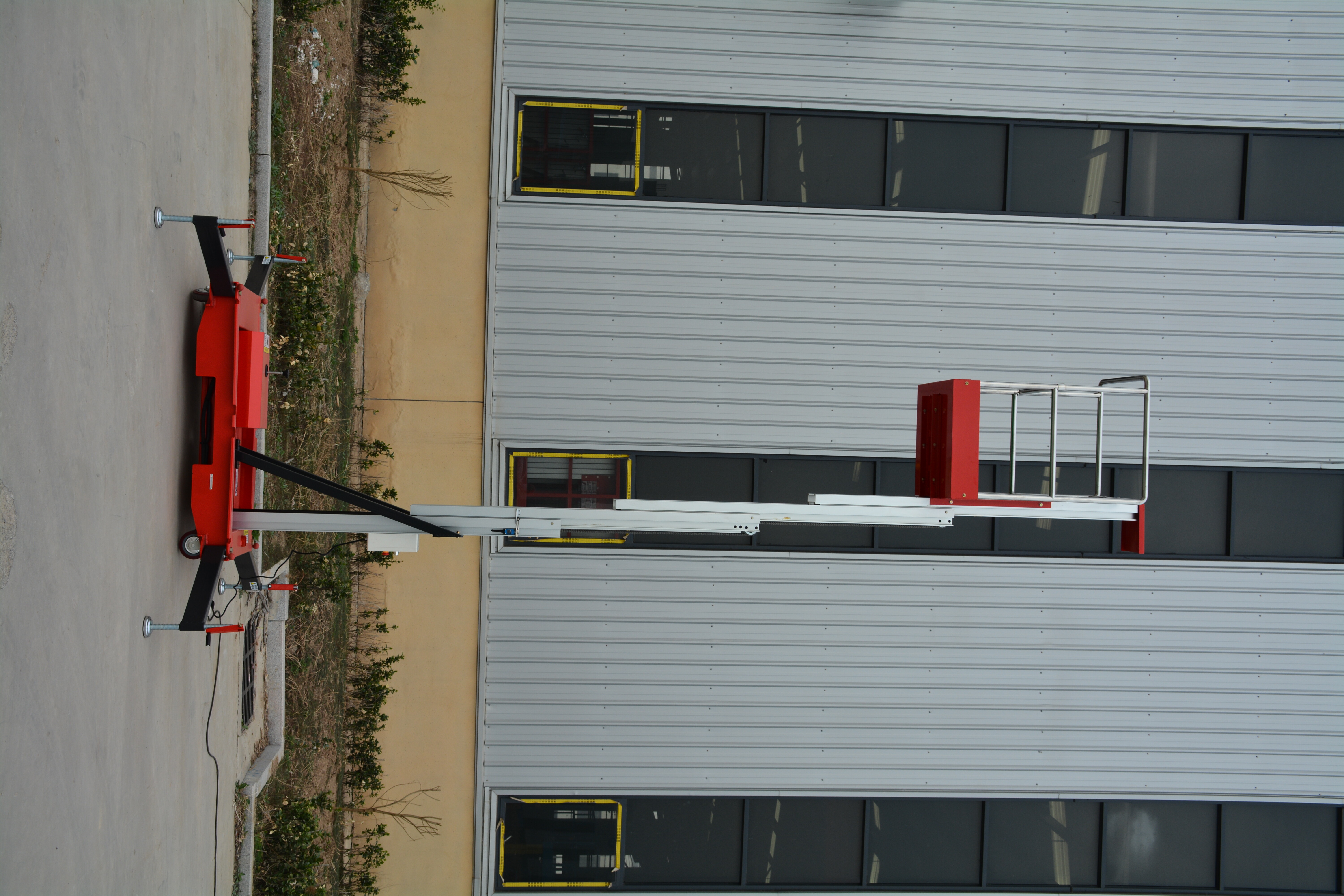 6M Work Single Mast Aluminum Alloy Lift , QYLH4-100-1