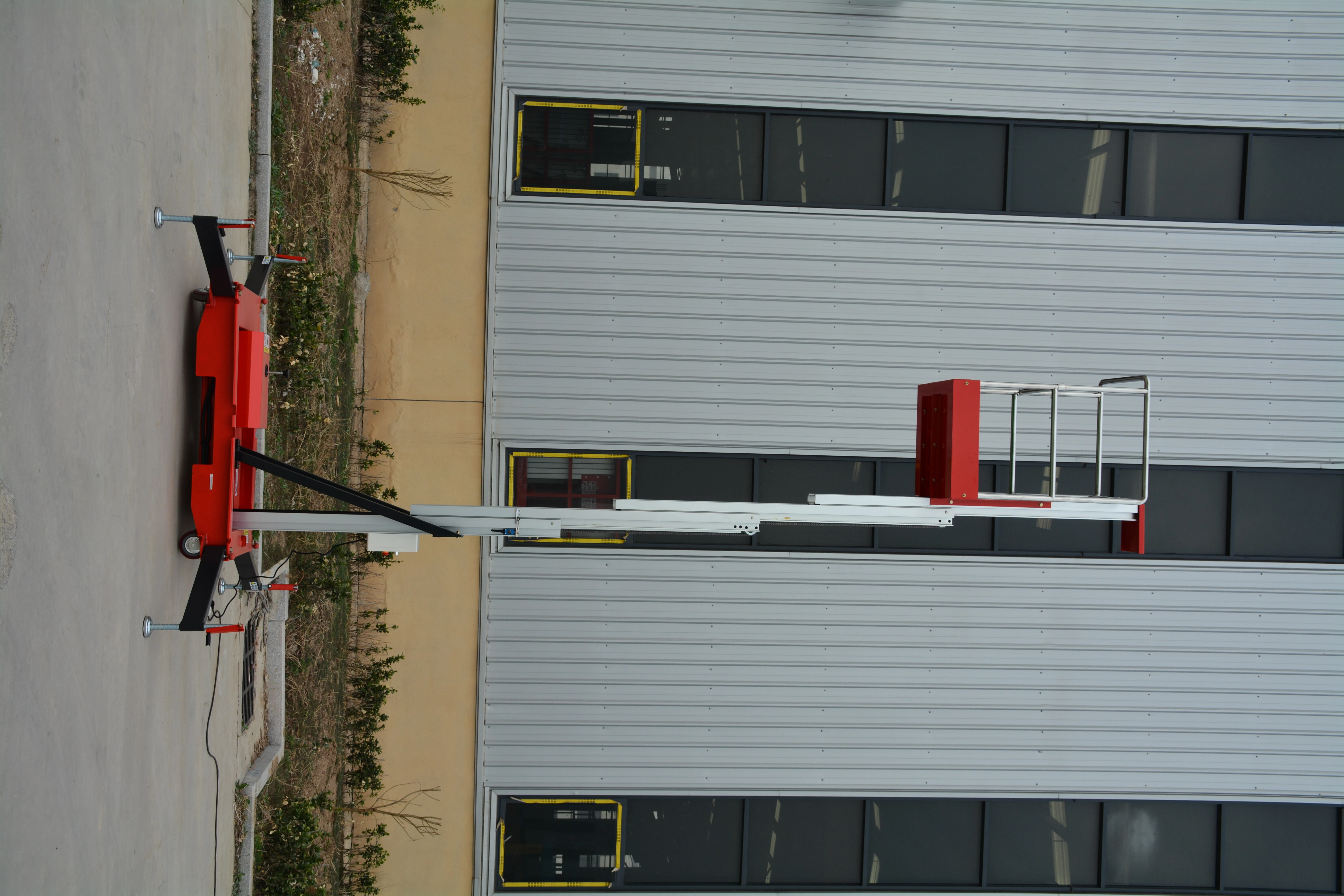 6M Work Single Mast Aluminum Alloy Lift , QYLH4-100-1
