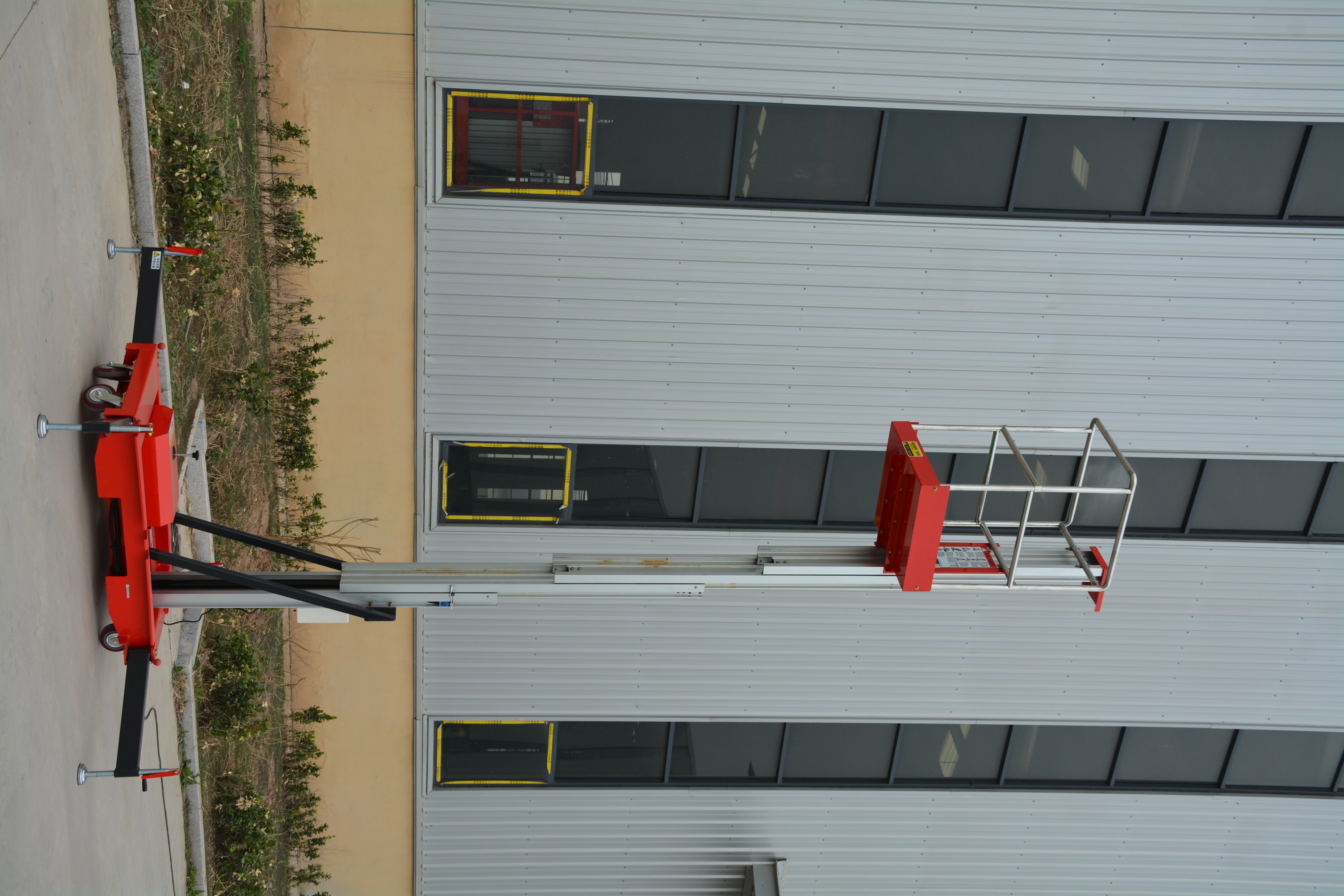 6M Work Single Mast Aluminum Alloy Lift , QYLH4-100-1