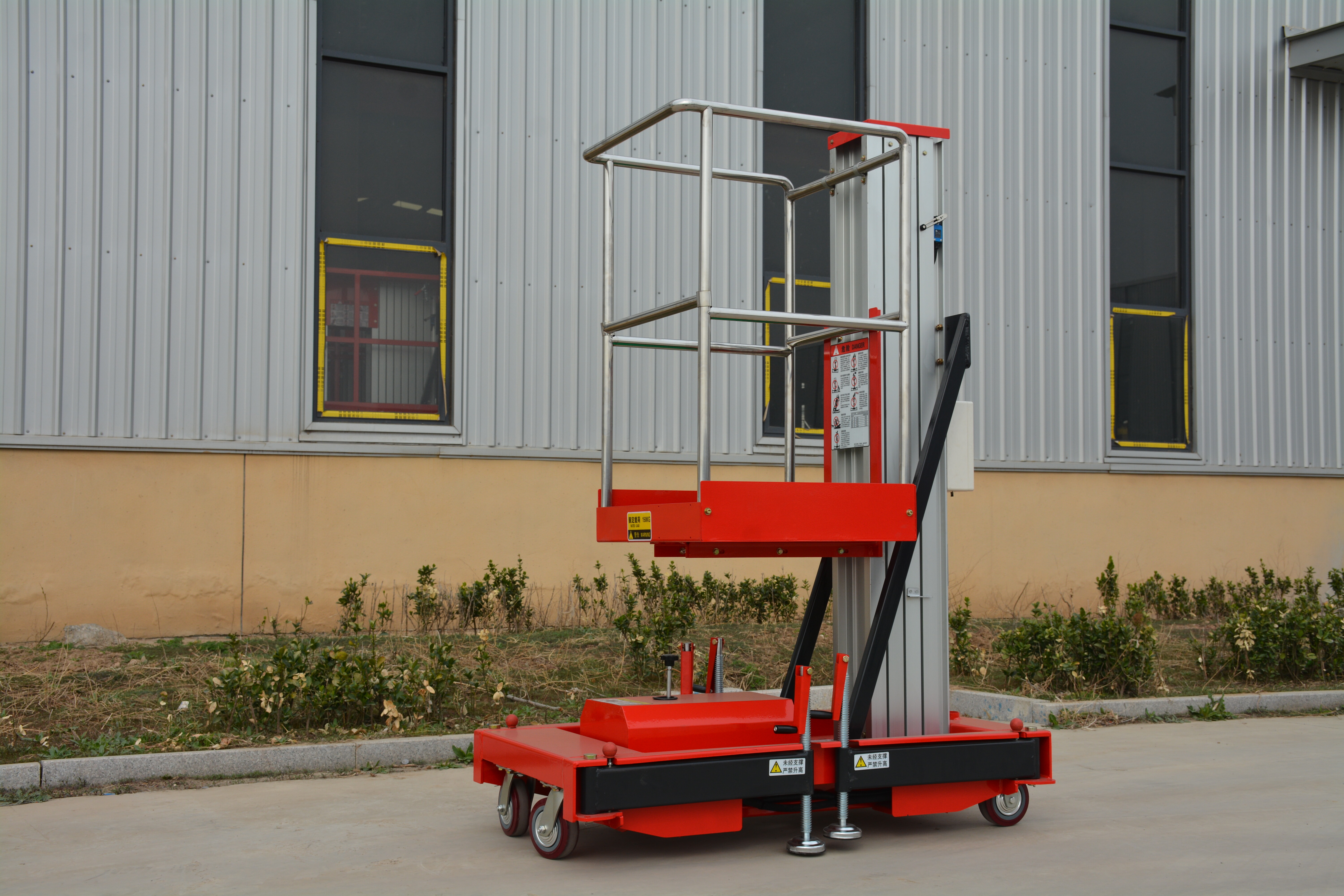 6M Work Single Mast Aluminum Alloy Lift , QYLH4-100-1