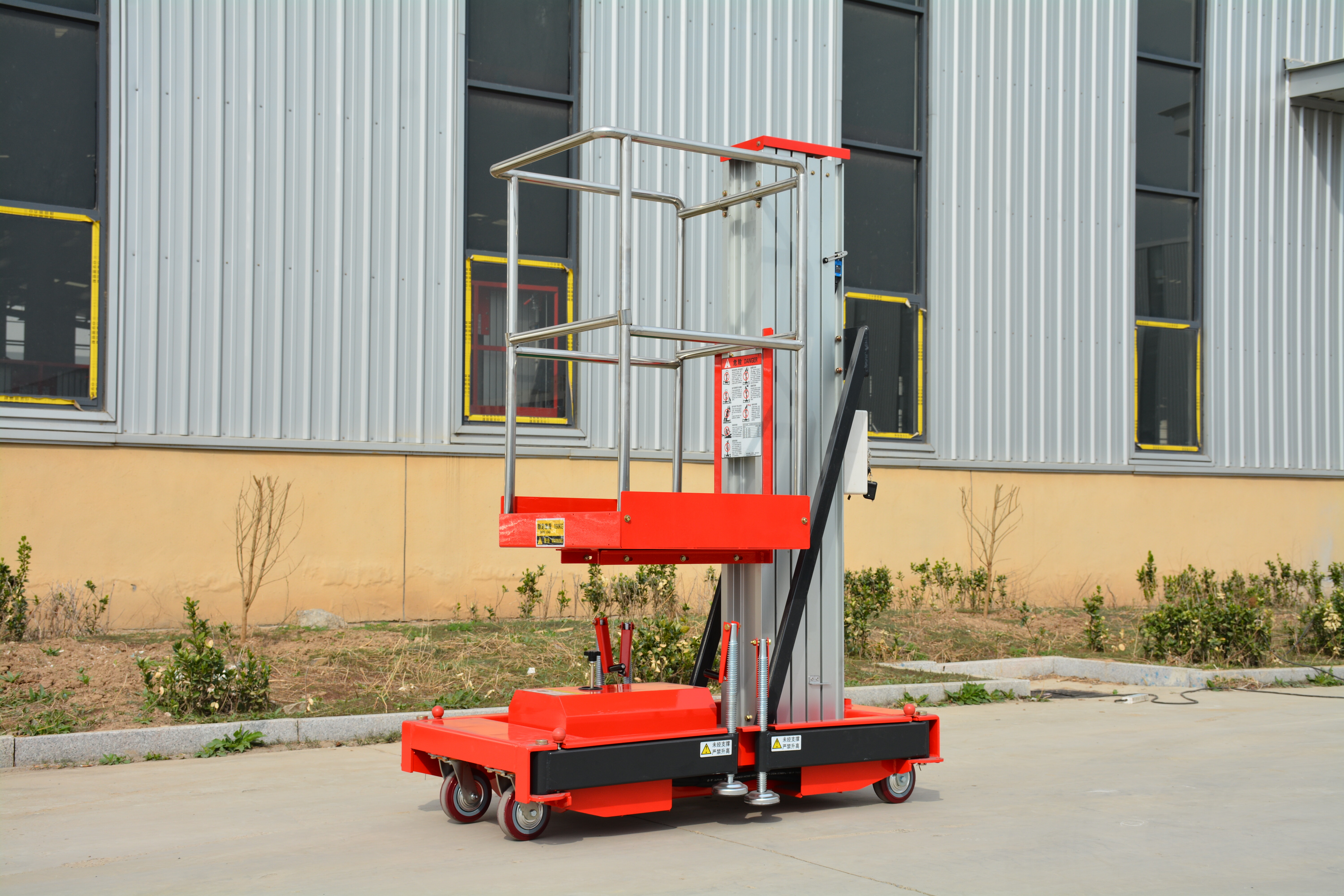 8M Work Single Mast Aluminum Alloy Lift , QYLH6-150-1