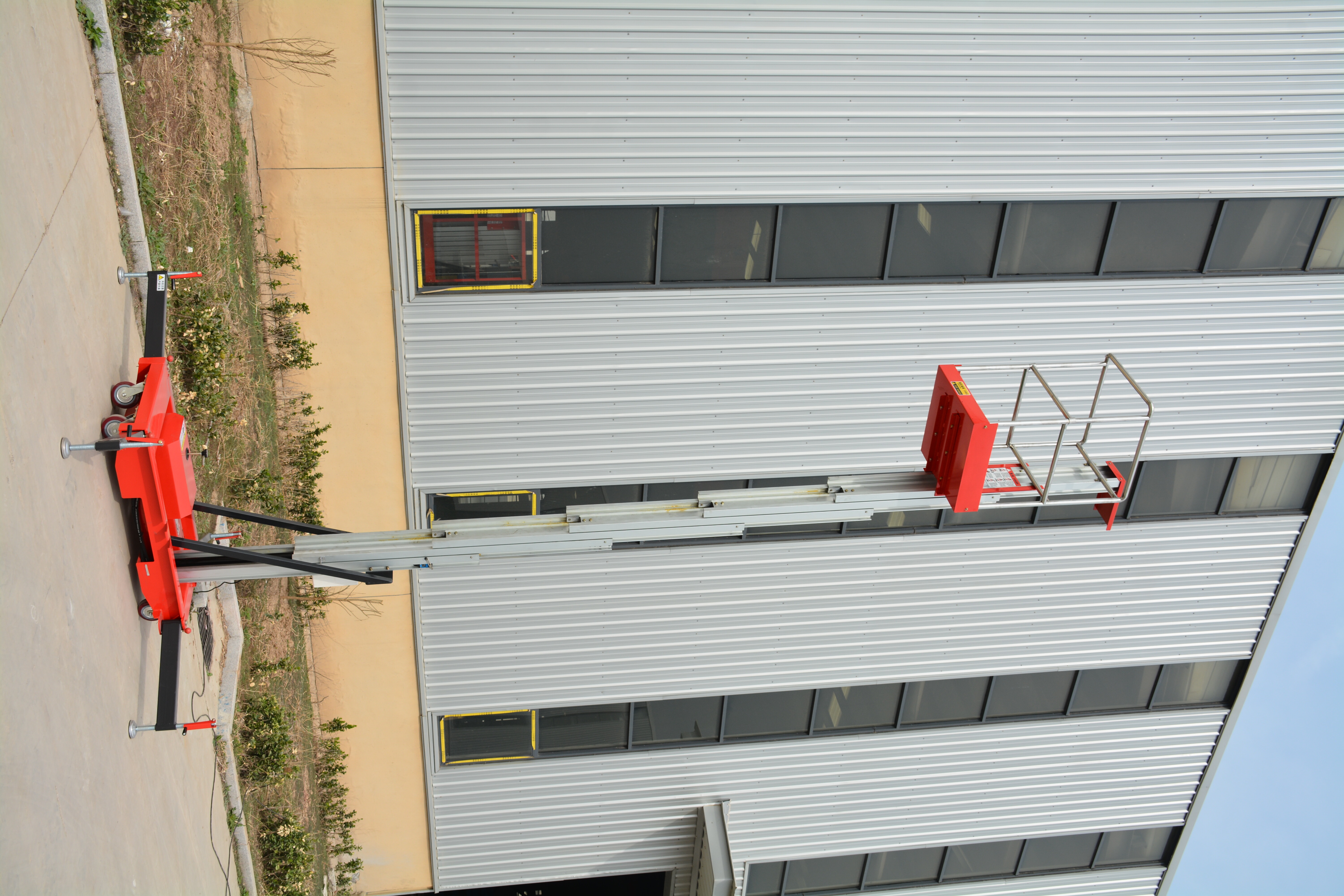 8M Work Single Mast Aluminum Alloy Lift , QYLH6-100-1