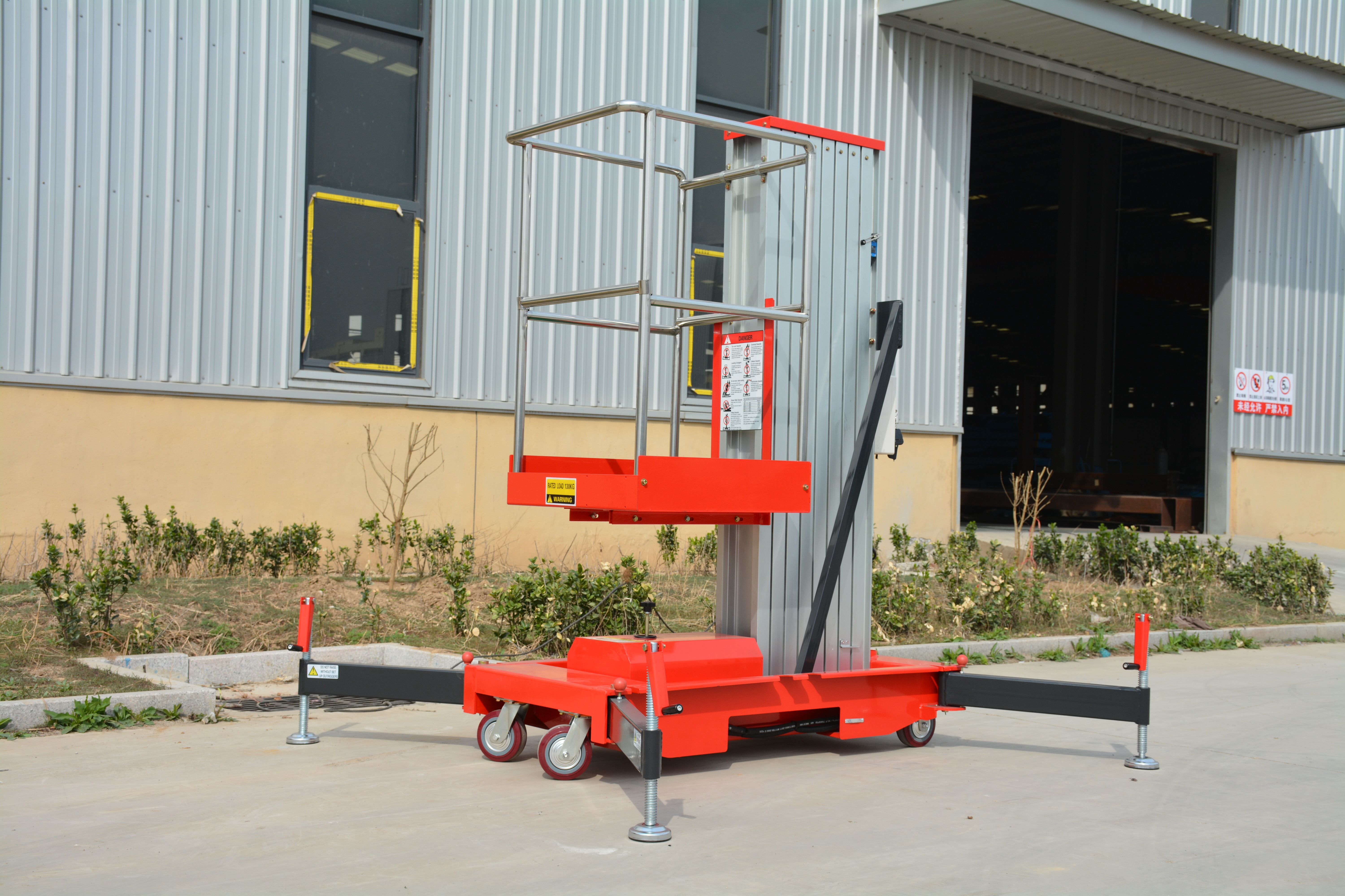 12M Work Single Mast Aluminum Alloy Lift , QYLH10-130-1