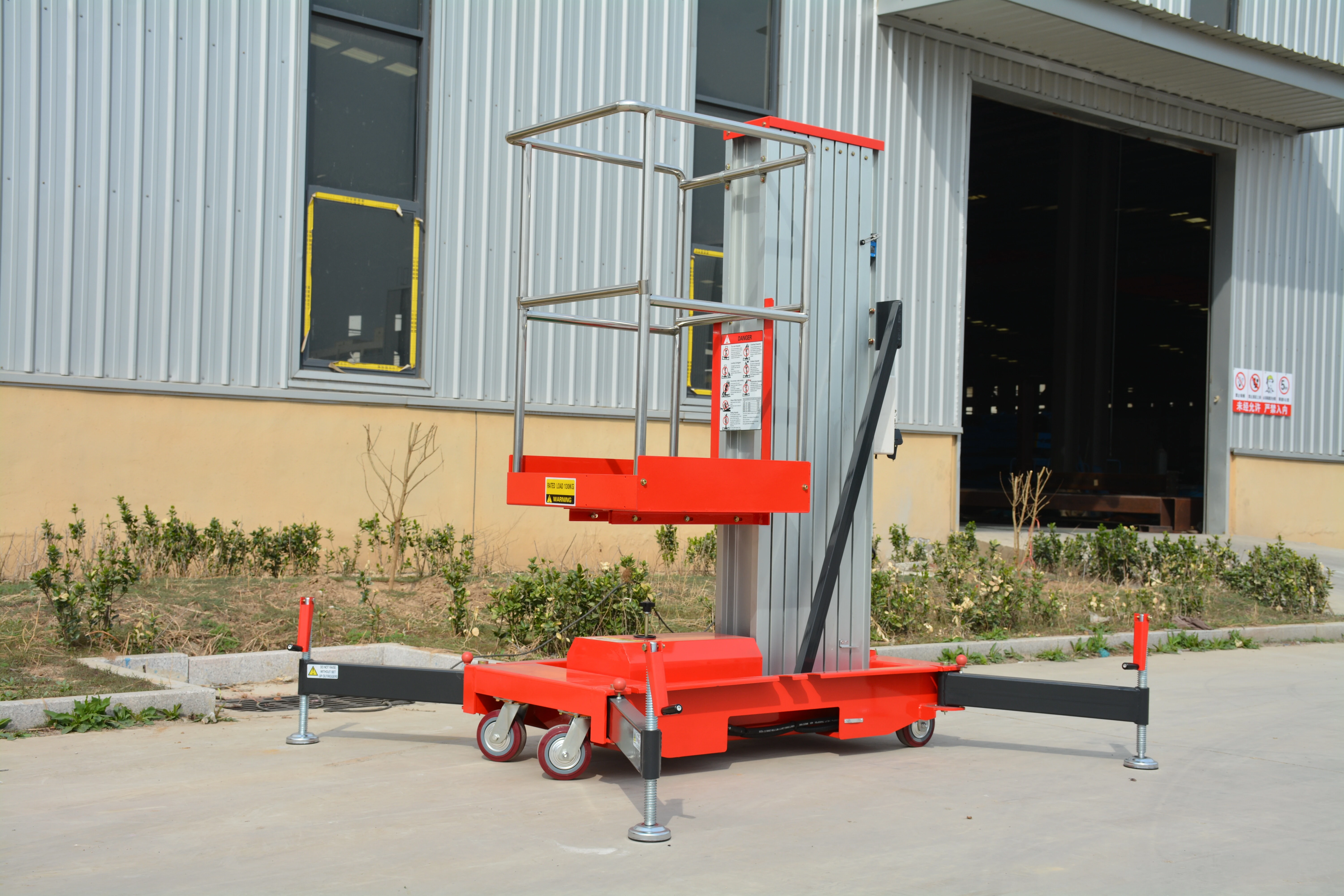 12M Work Single Mast Aluminum Alloy Lift , QYLH10-130-1