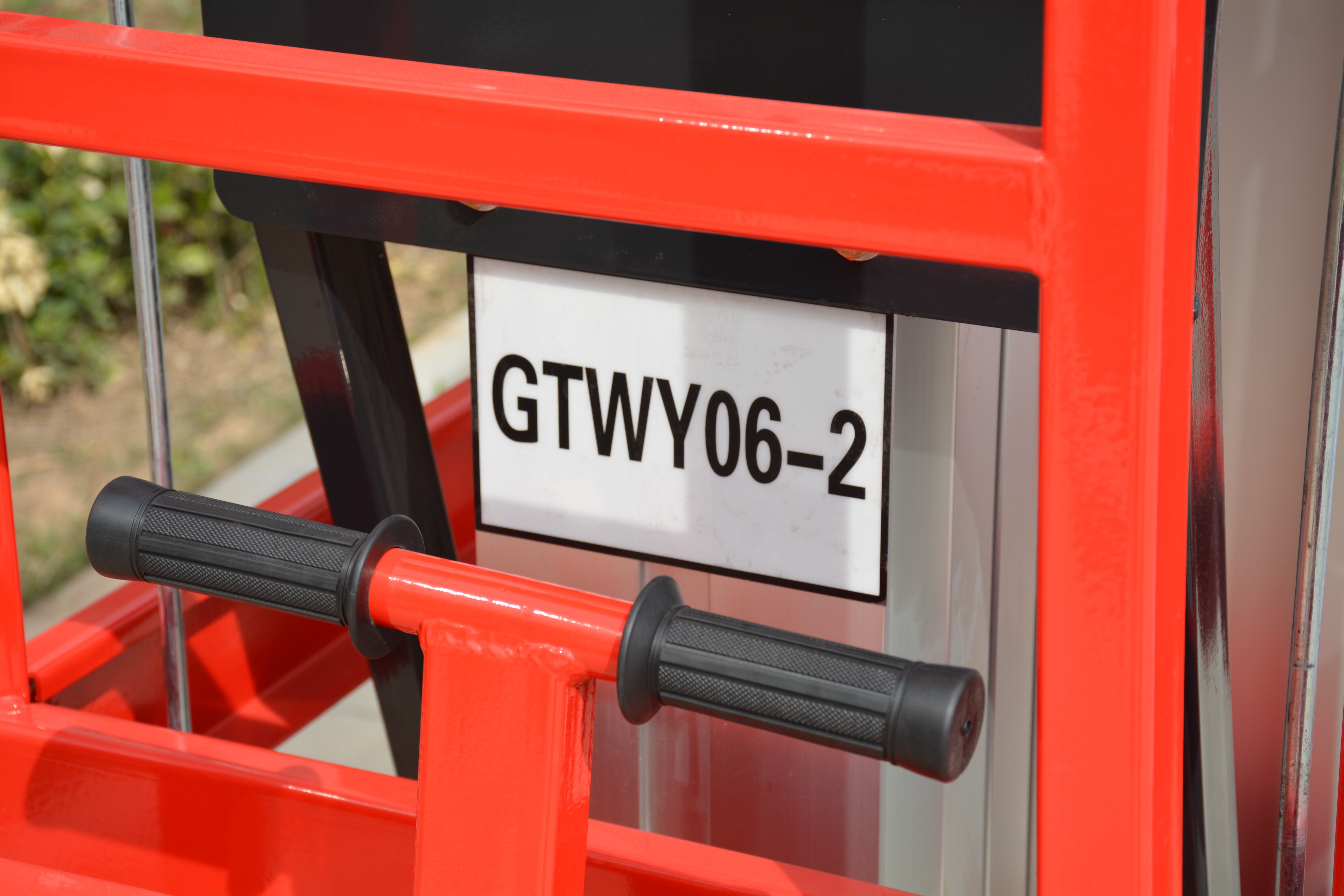 8M Work Double/Triple Mast Aluminum Alloy Lift , QYLH6-300-2