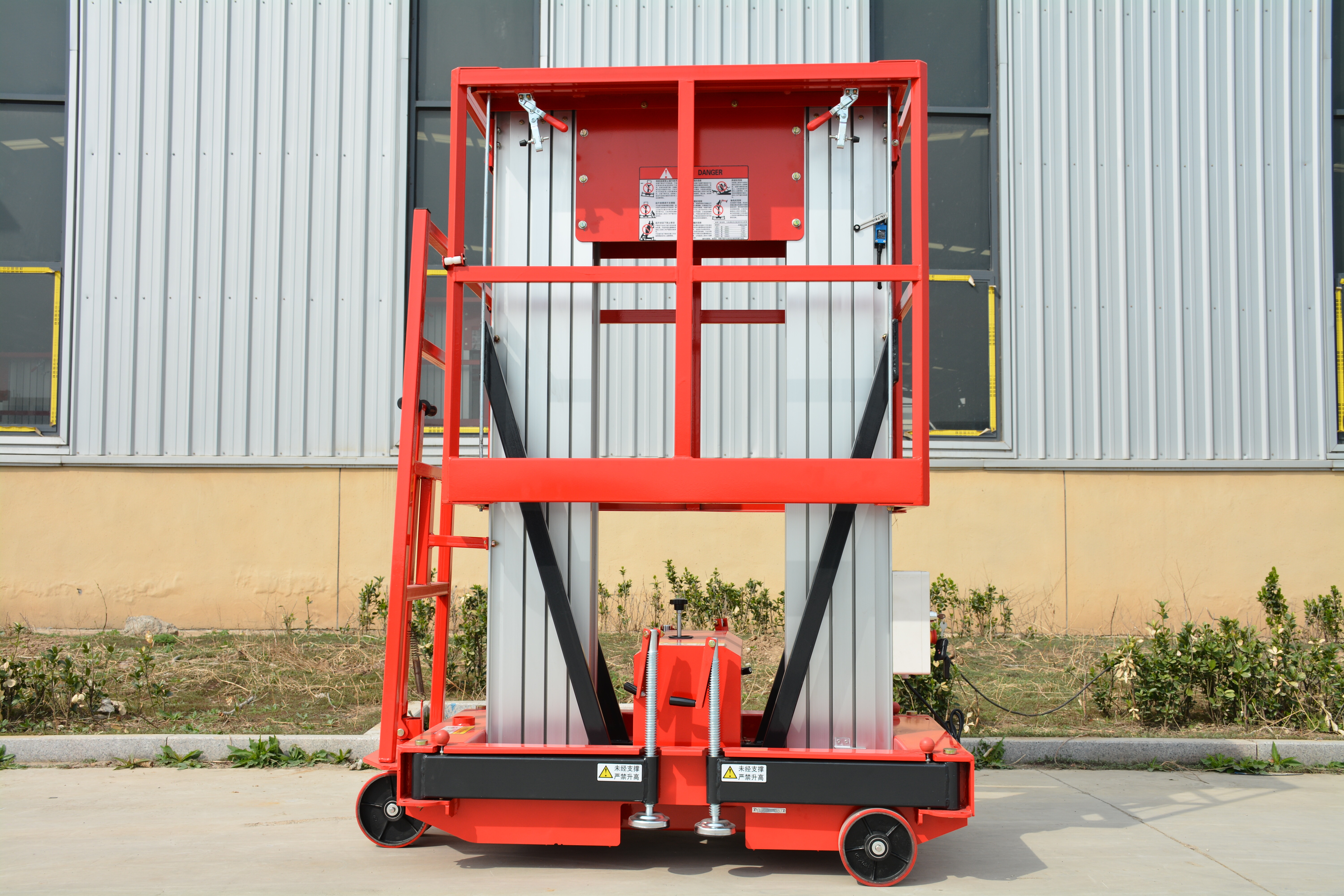 8M Work Double/Triple Mast Aluminum Alloy Lift , QYLH6-300-2