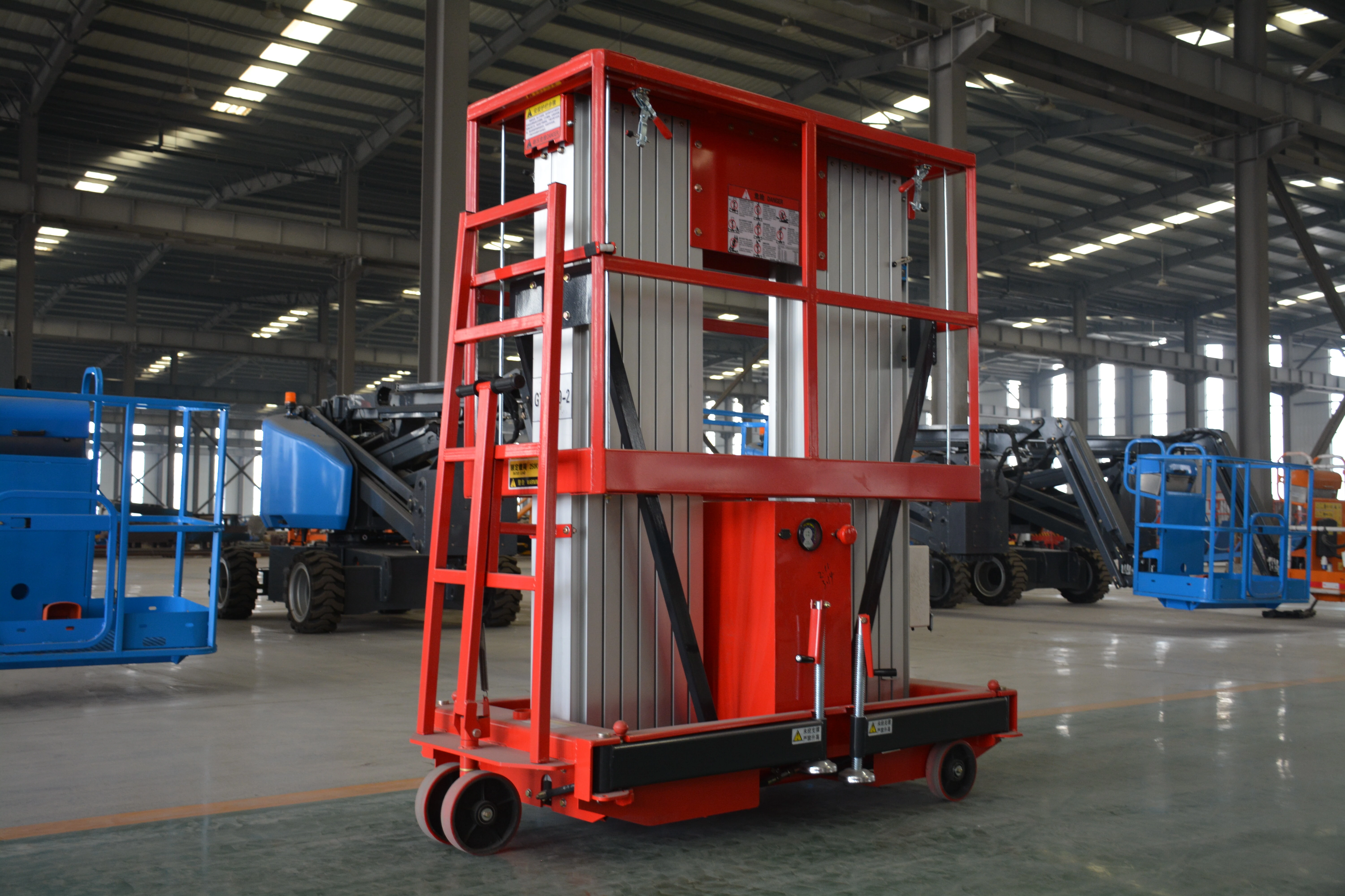 12M Work Double/Triple Mast Aluminum Alloy Lift , QYLH10-250-2