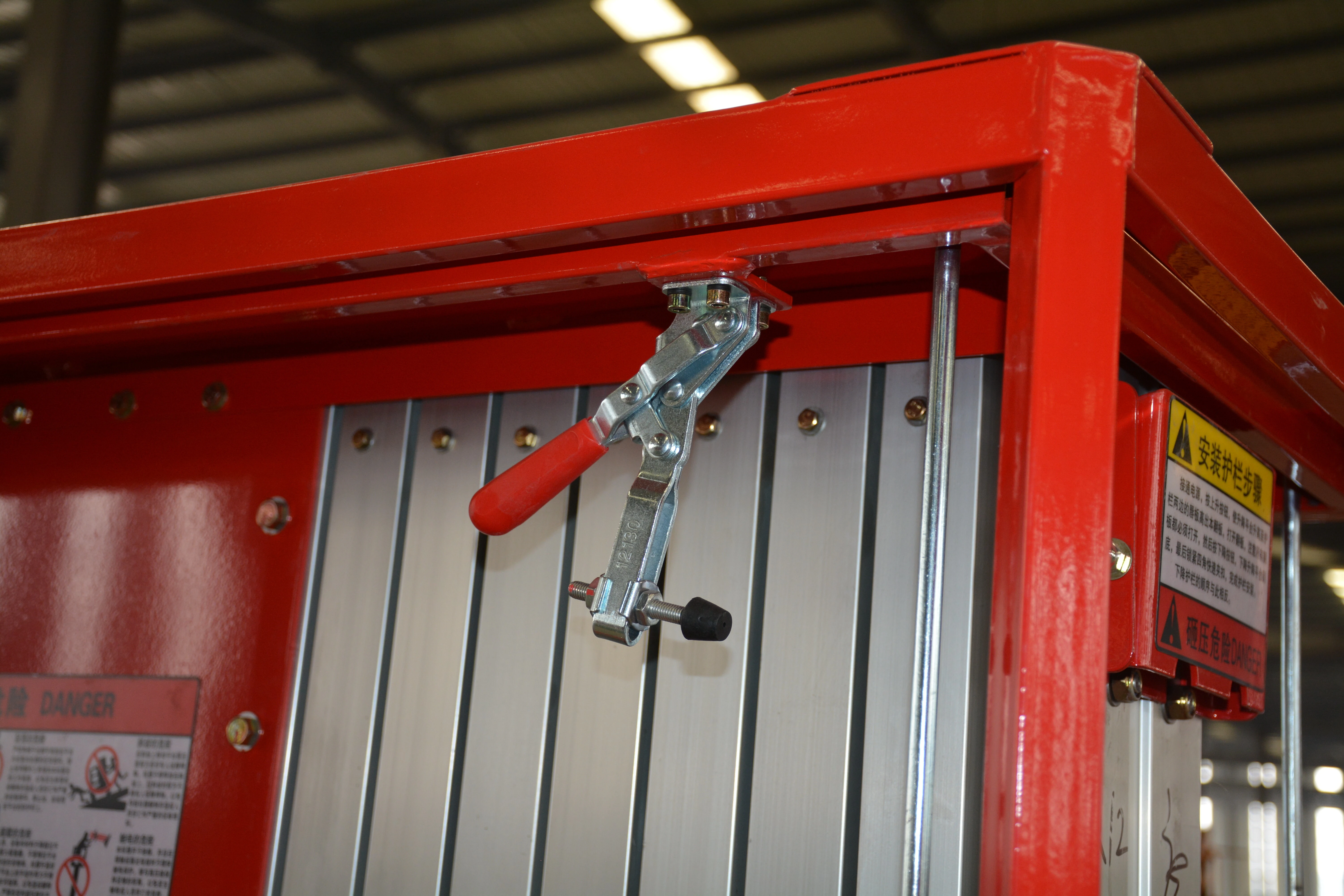 14M Work Double/Triple Mast Aluminum Alloy Lift , QYLH12-200-2