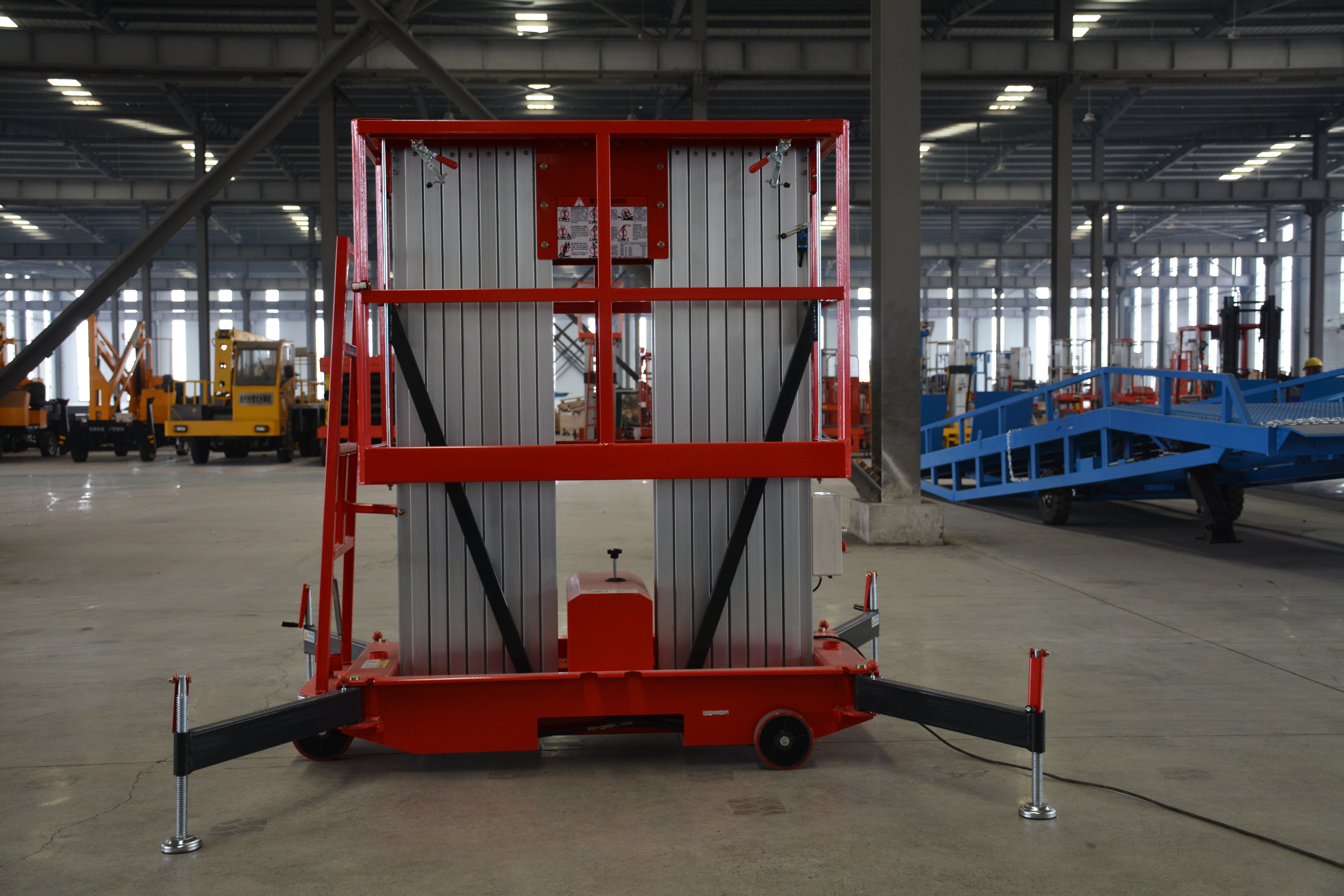 14M Work Double/Triple Mast Aluminum Alloy Lift , QYLH12-200-2