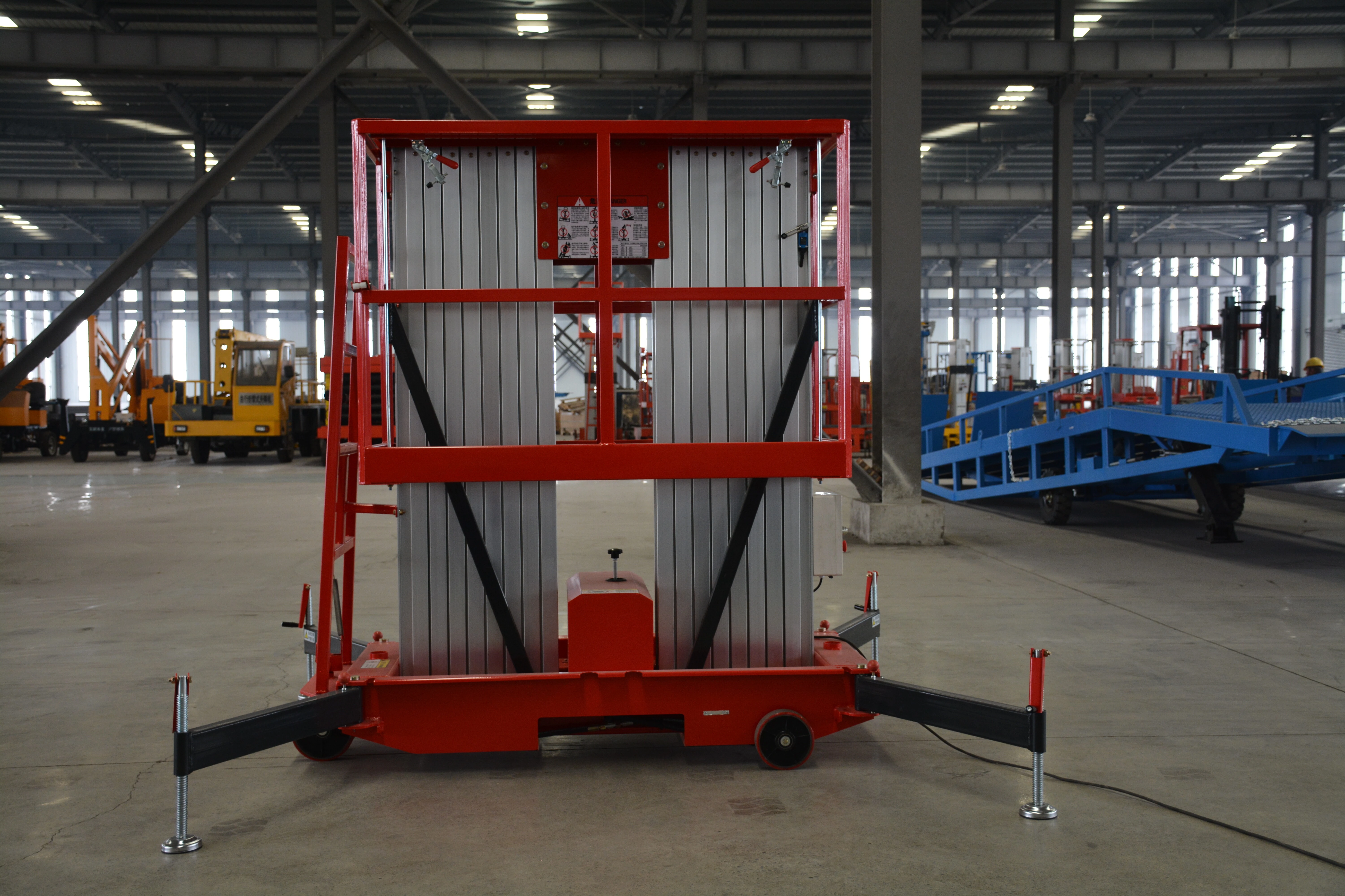 14M Work Double/Triple Mast Aluminum Alloy Lift , QYLH12-200-2