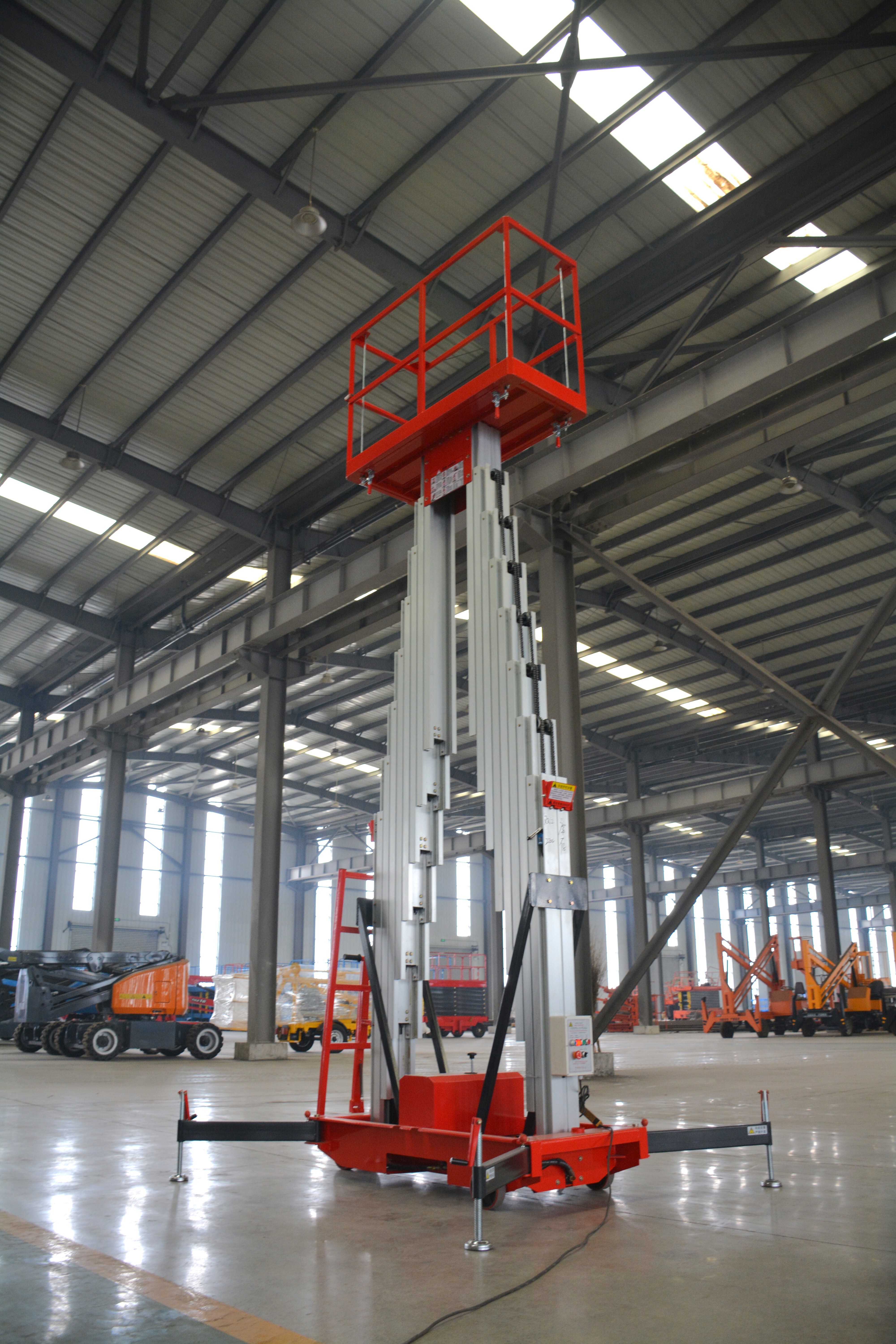 14M Work Double/Triple Mast Aluminum Alloy Lift , QYLH12-200-2