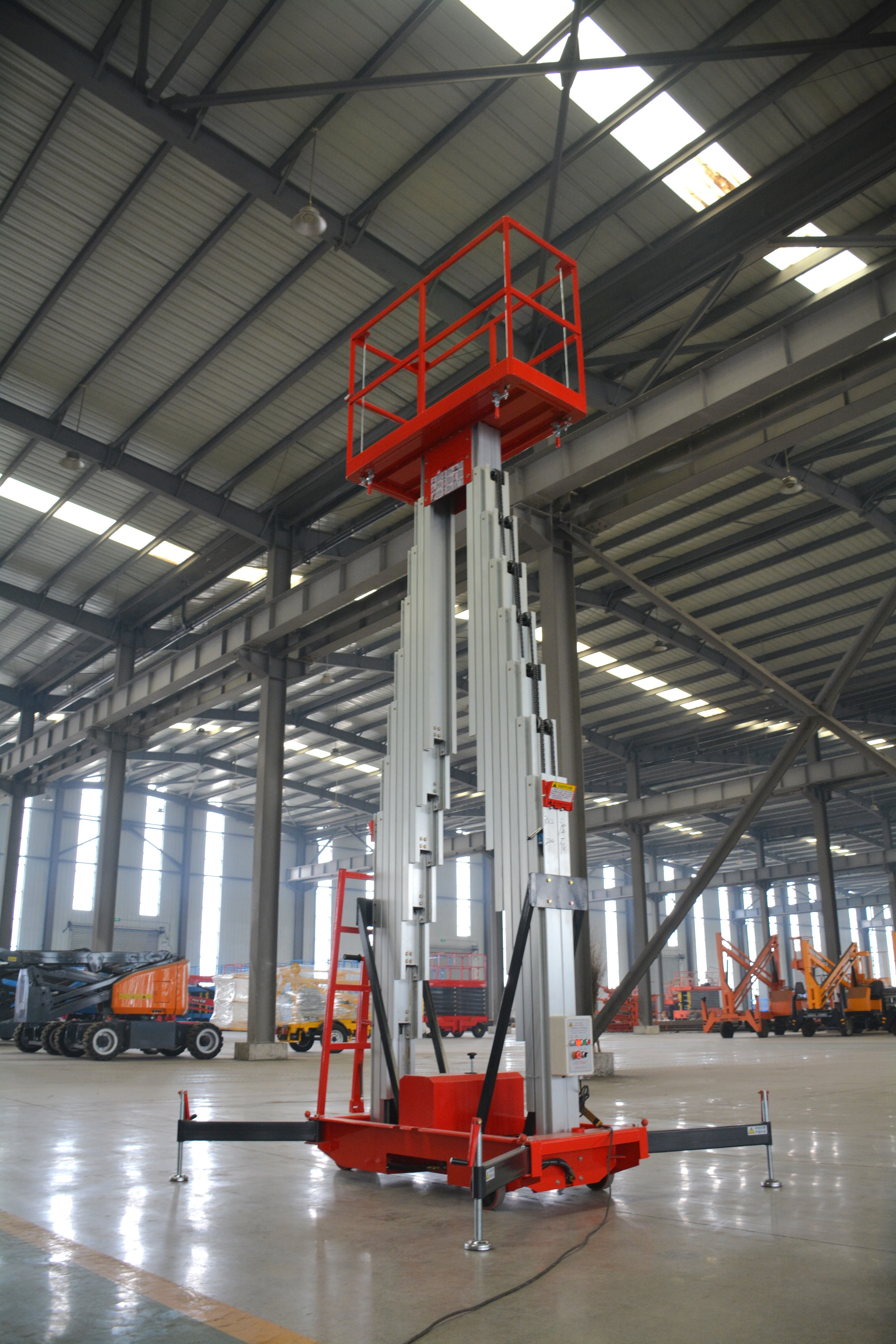 14M Work Double/Triple Mast Aluminum Alloy Lift , QYLH12-200-2