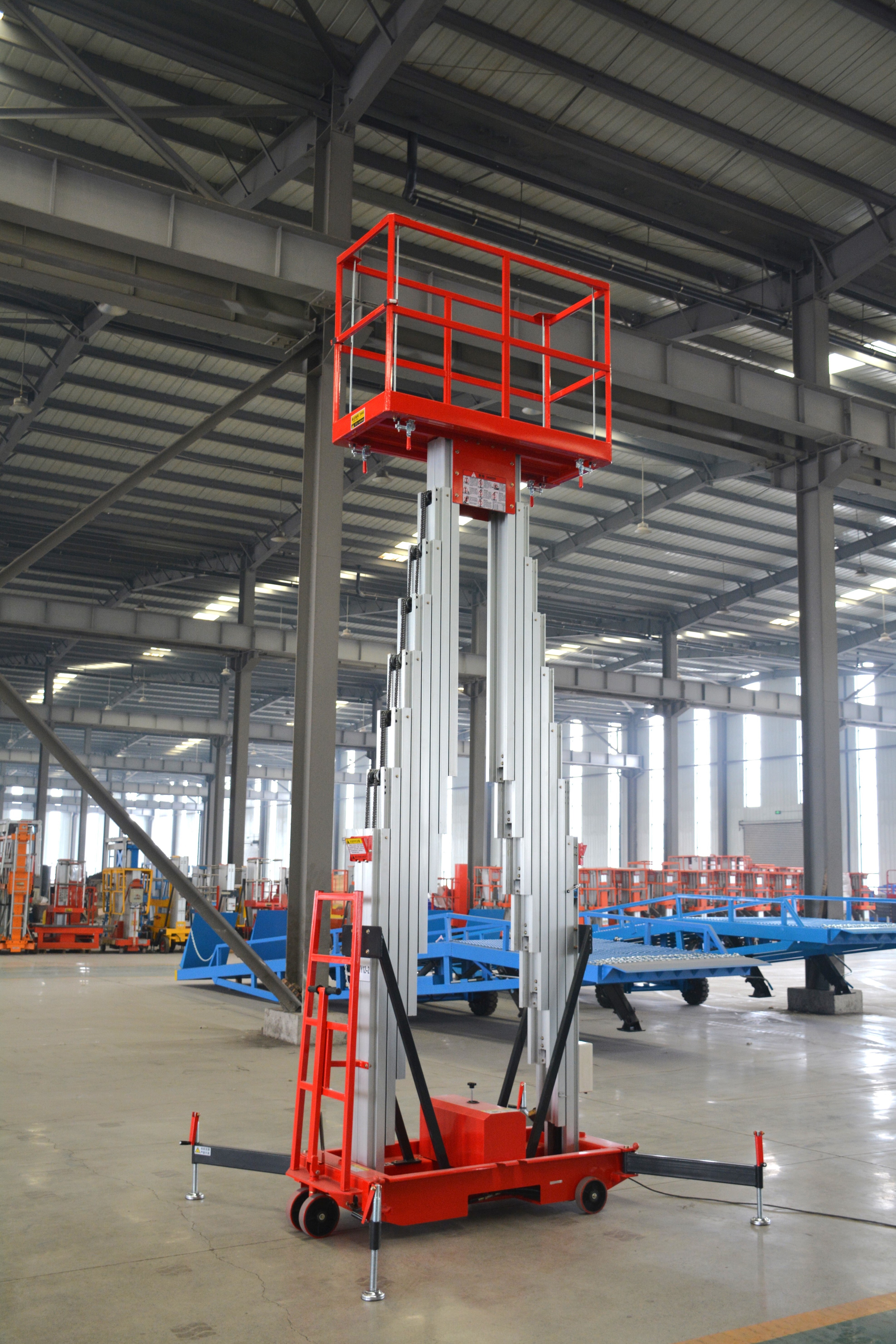 14M Work Double/Triple Mast Aluminum Alloy Lift , QYLH12-200-2