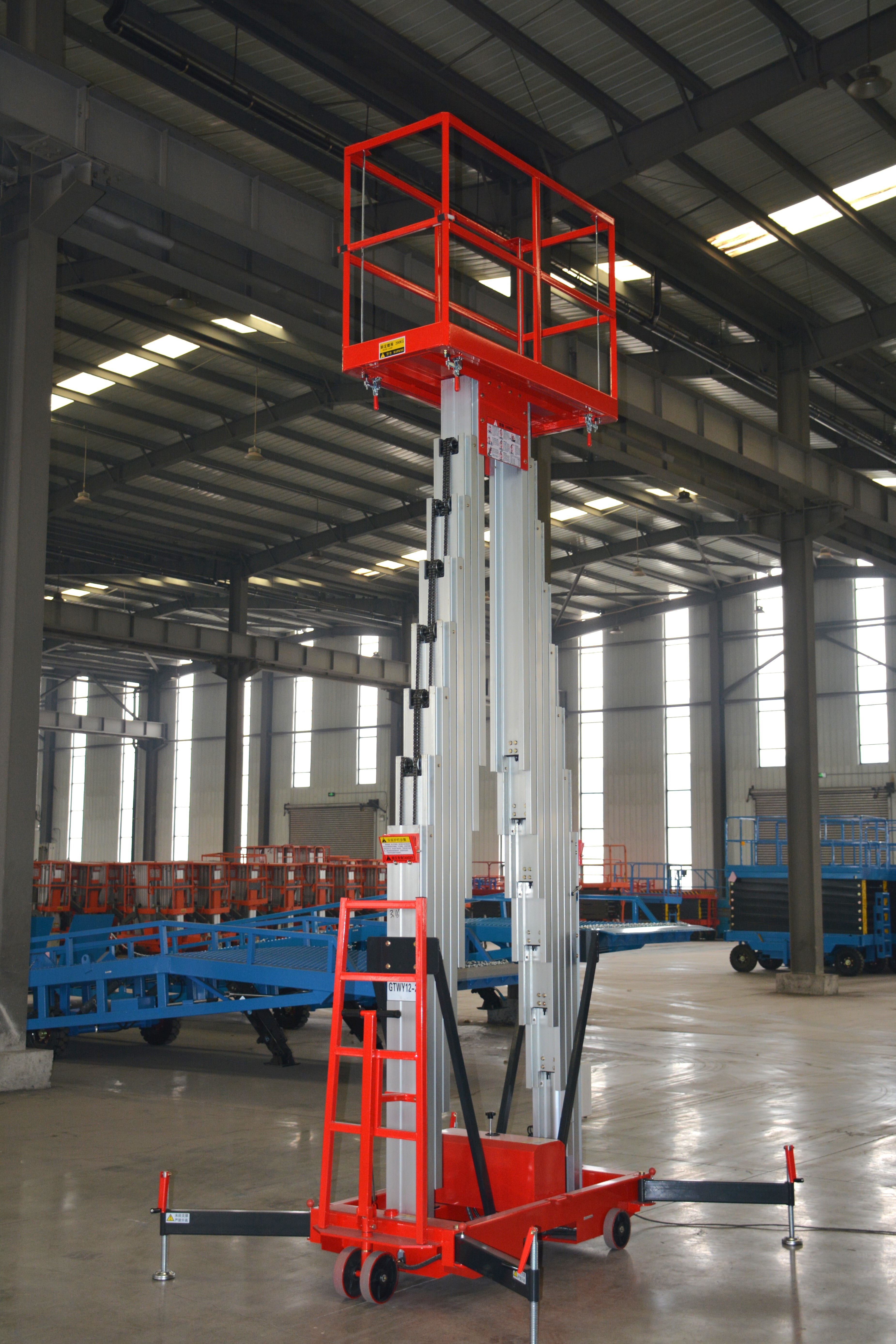14M Work Double/Triple Mast Aluminum Alloy Lift , QYLH12-200-2