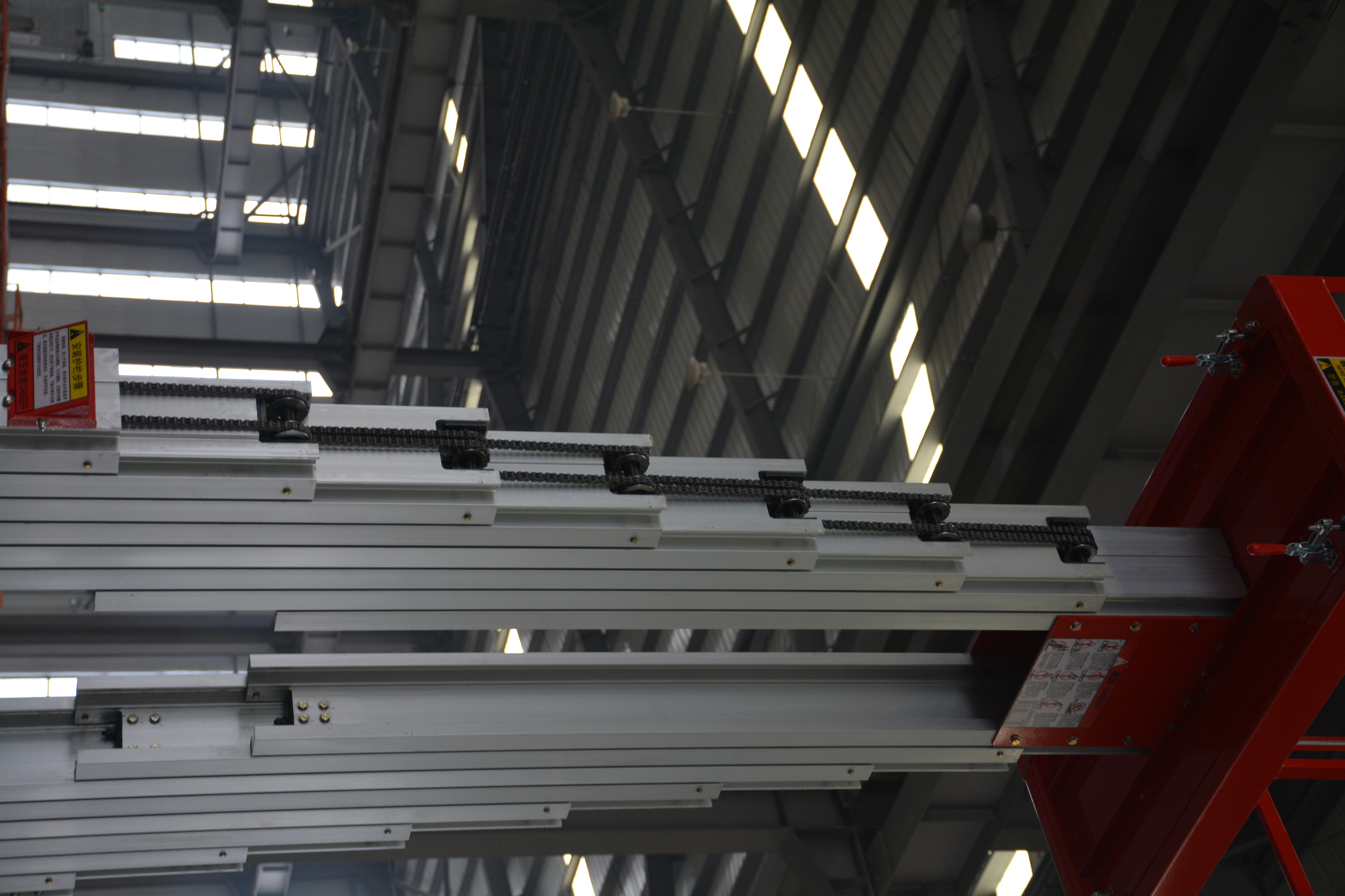 14M Work Double/Triple Mast Aluminum Alloy Lift , QYLH12-200-2
