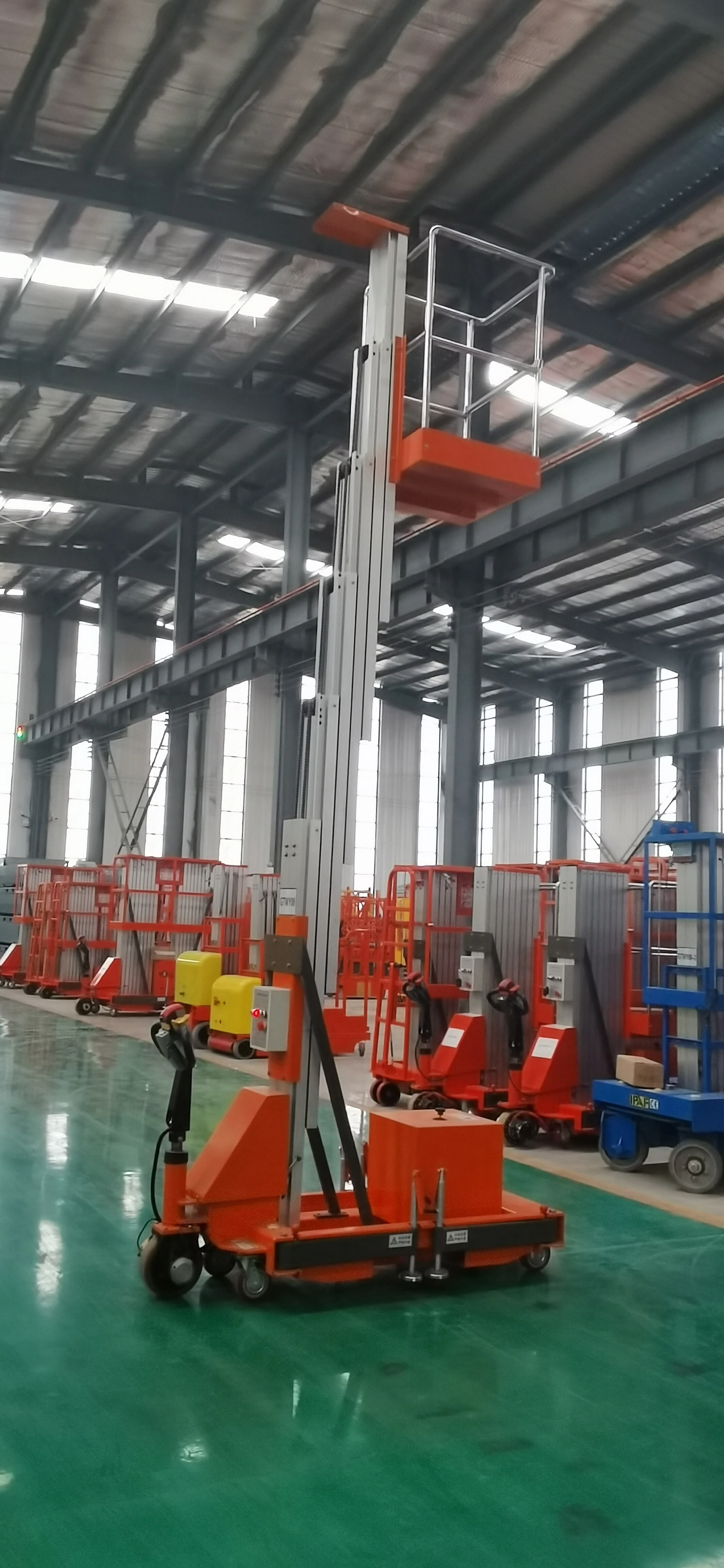 6M Work Assisted Walking Aluminum alloy Lift , QYLH4-100-1