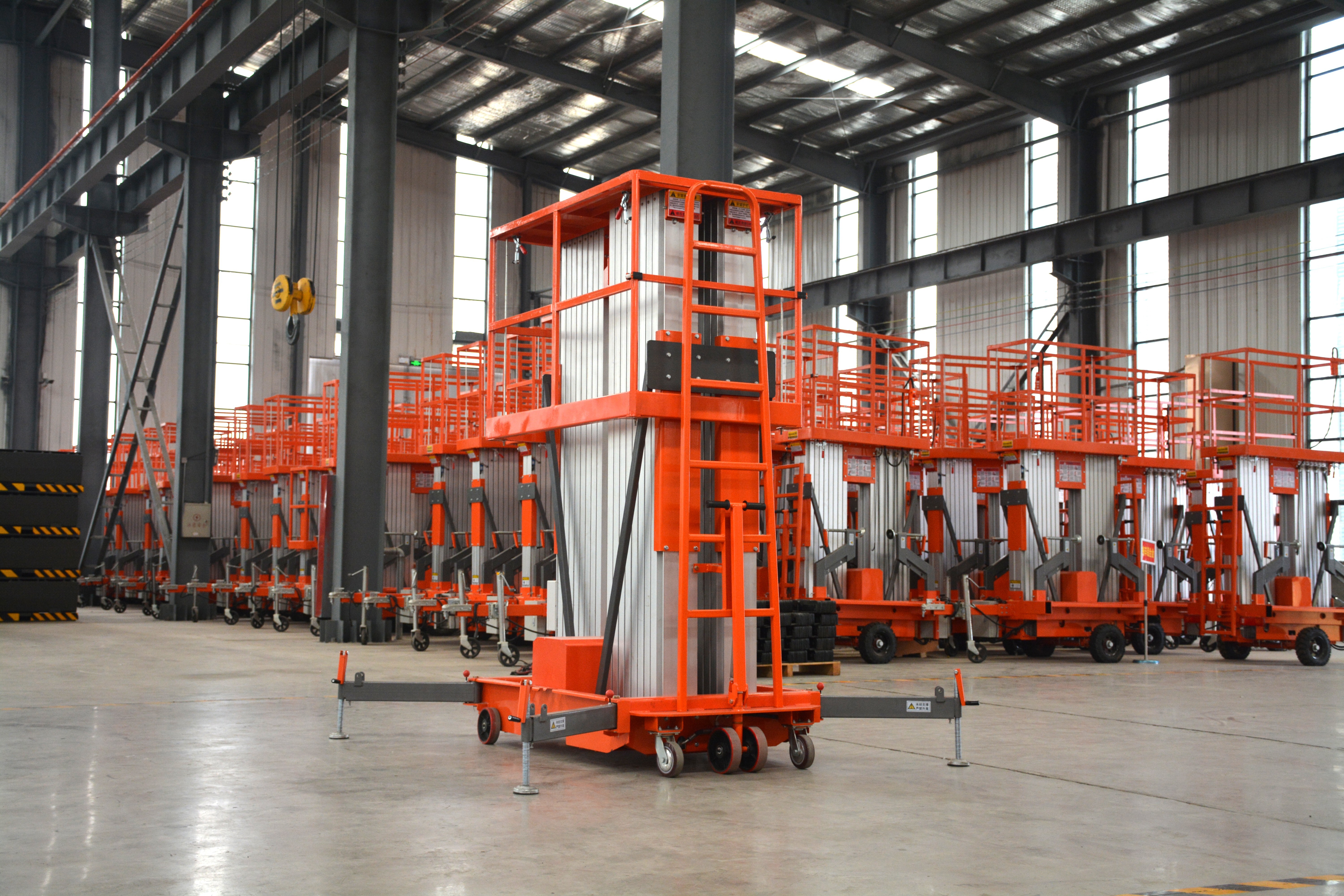 18M Work Double/Triple Mast Aluminum Alloy Lift , QYLH16-200-3
