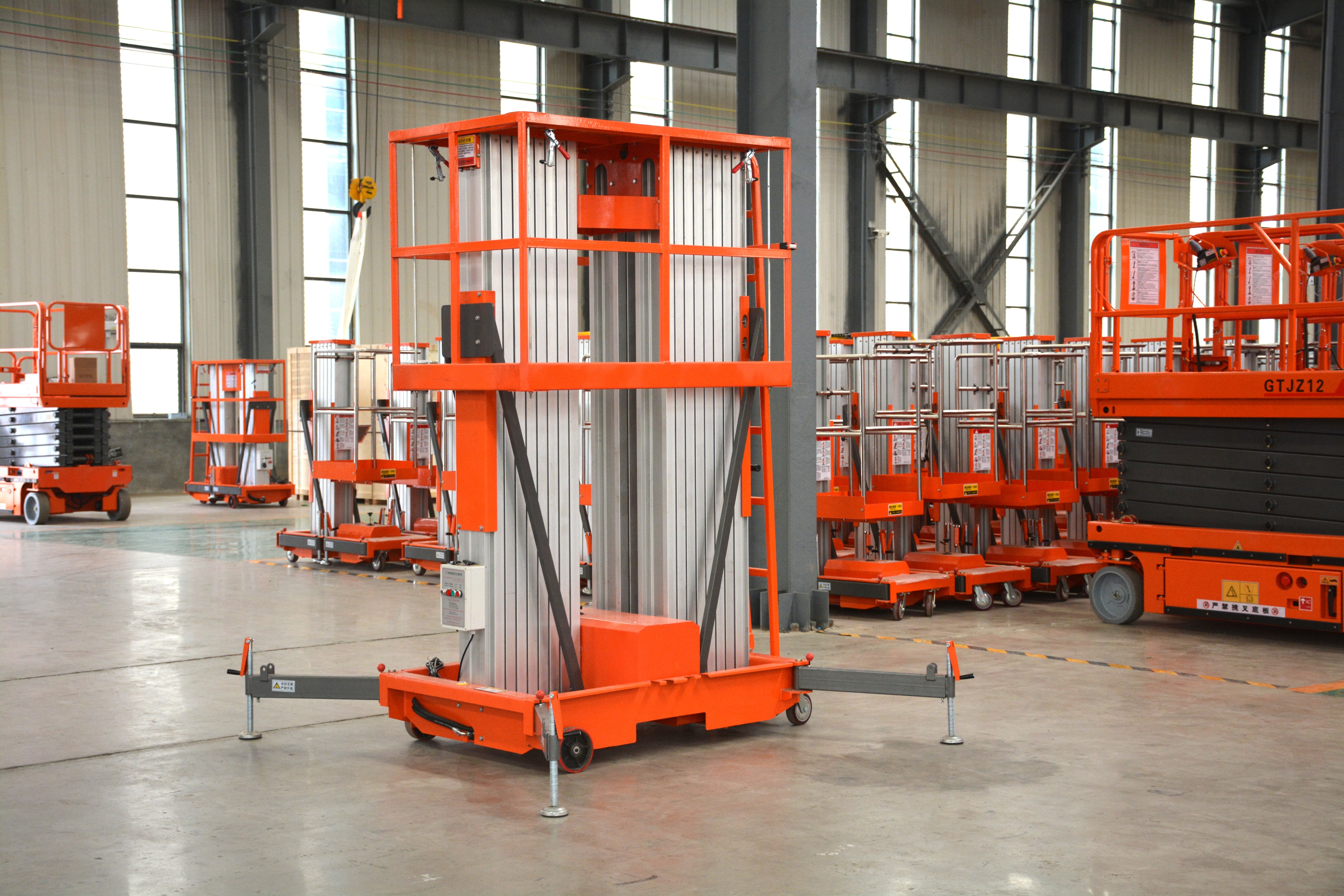18M Work Double/Triple Mast Aluminum Alloy Lift , QYLH16-200-3