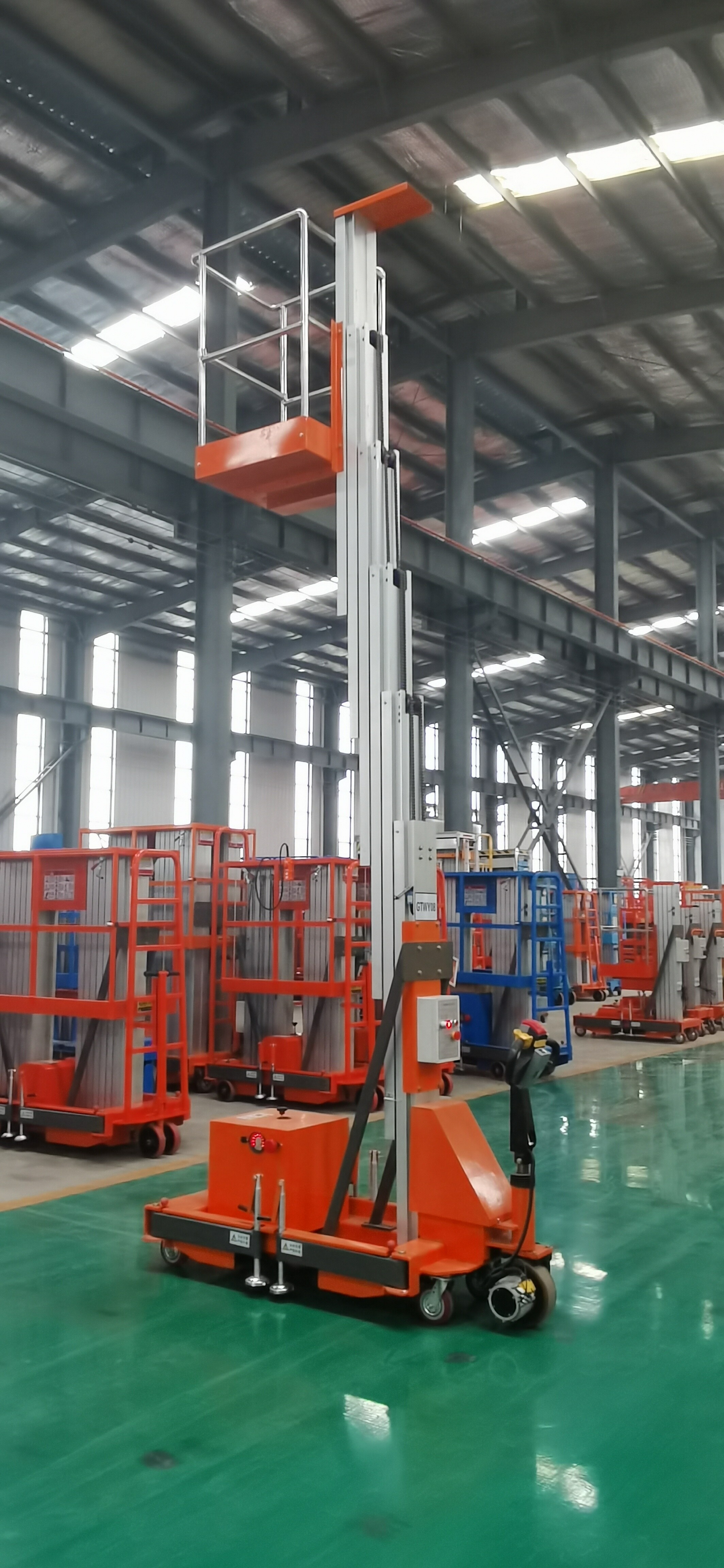 8M Work Self-Propelled Aluminum Alloy Lift , QYLH06-1