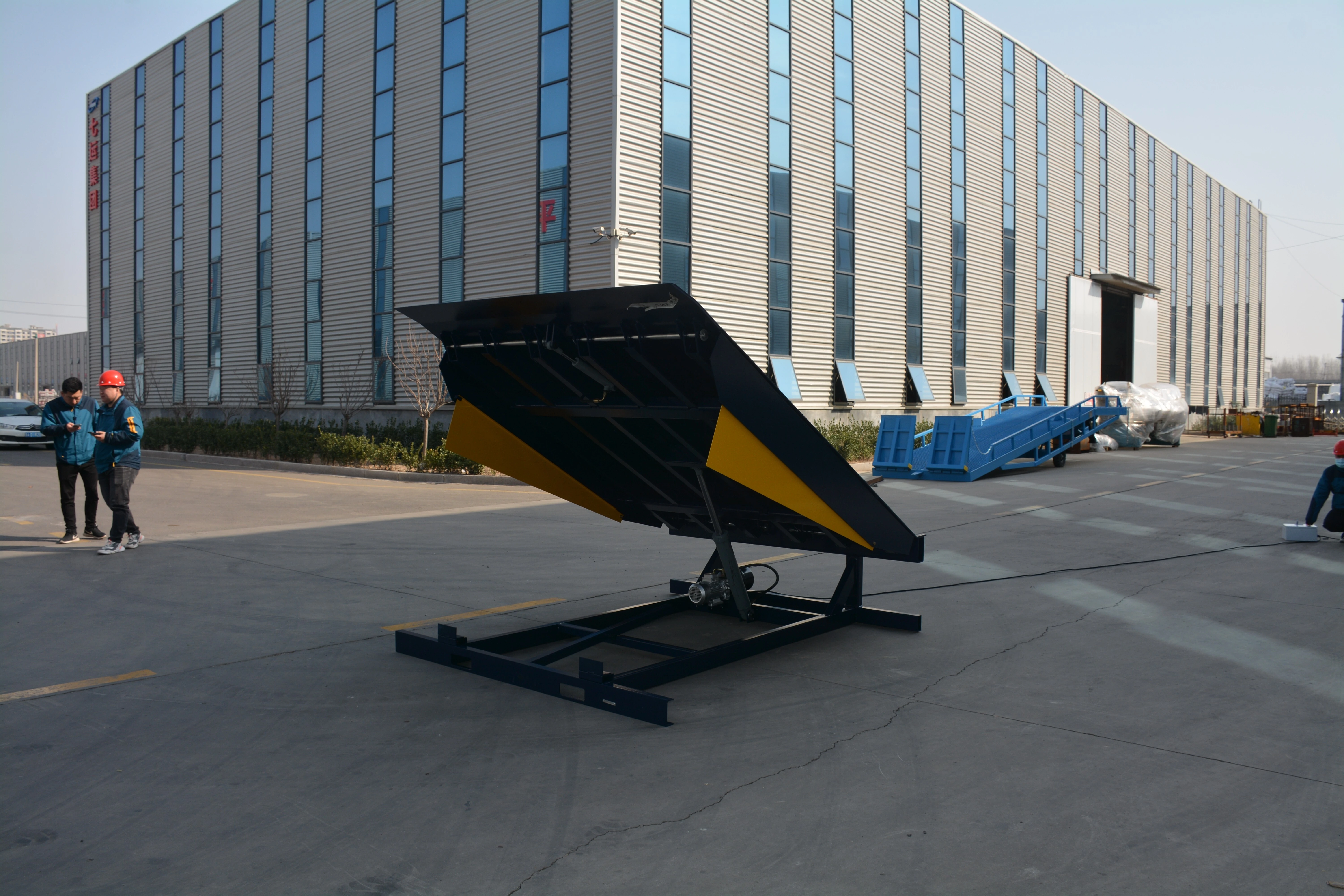 8T Work Dock Leveler , QYDCQG8-0.6
