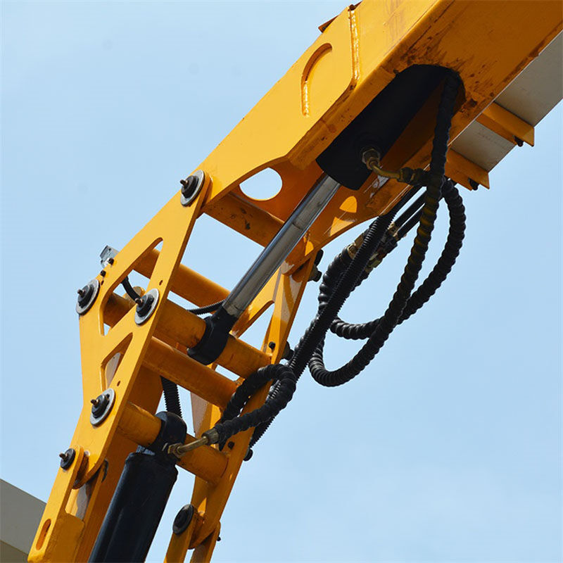 18M Work Towable Boom Lift , QYTGZ16