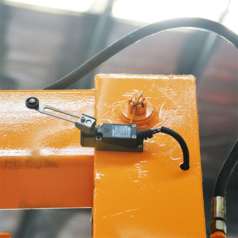 14M Work Simple Articulating Boom Lift , QYJQ12