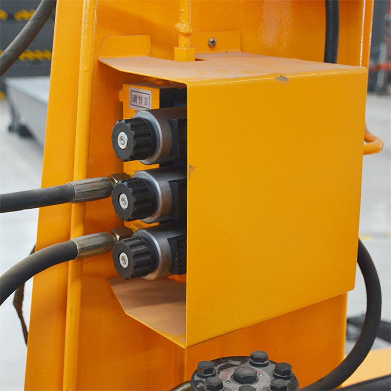 14M Work Simple Articulating Boom Lift , QYJQ12