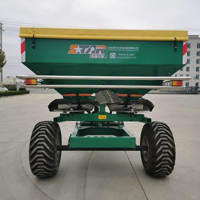 Trailed Fertilizer Spreader