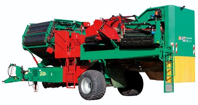 Potato Combine Harvester with 6T bunker