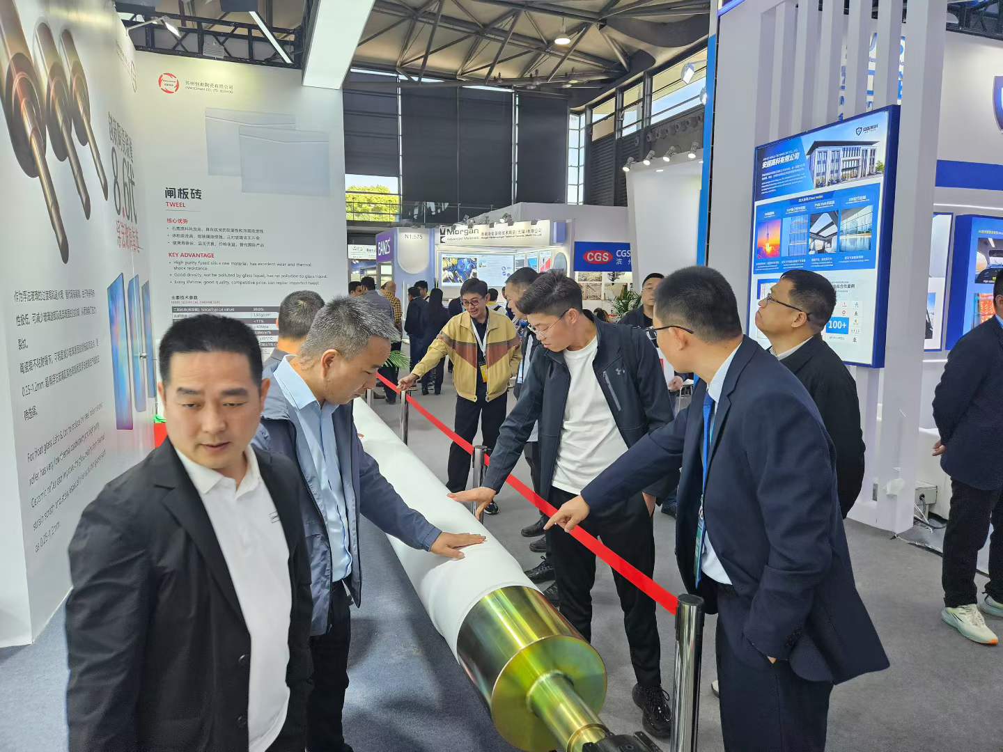 Freedom Ceramics Shines at the 35th Shanghai Industrial Glass Exhibition, Unveiling New HD Roller Technology